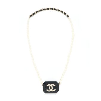 Chanel AirPods Case With Pearl Chain Black LGHW