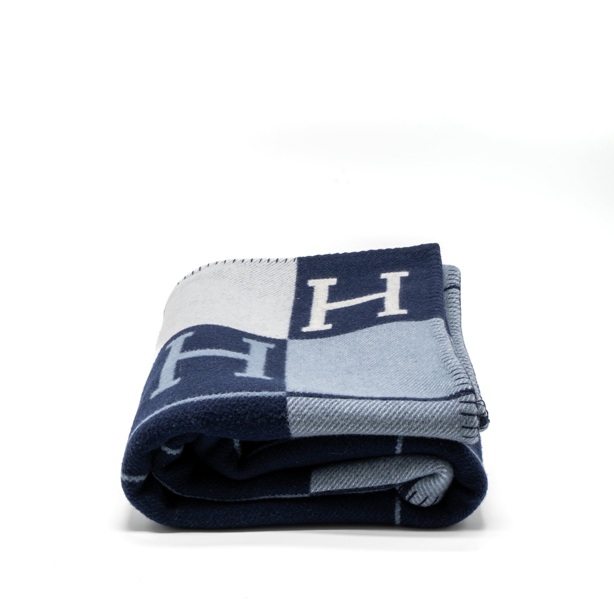Hermes Avalon Thrown Blanket Ecru/Caban - Image 2