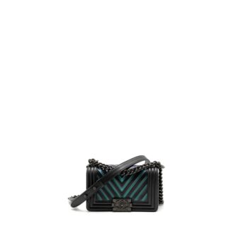Chanel Small Boy Bag Chevron Calfskin Black/Iridescent Blue Black Hardware