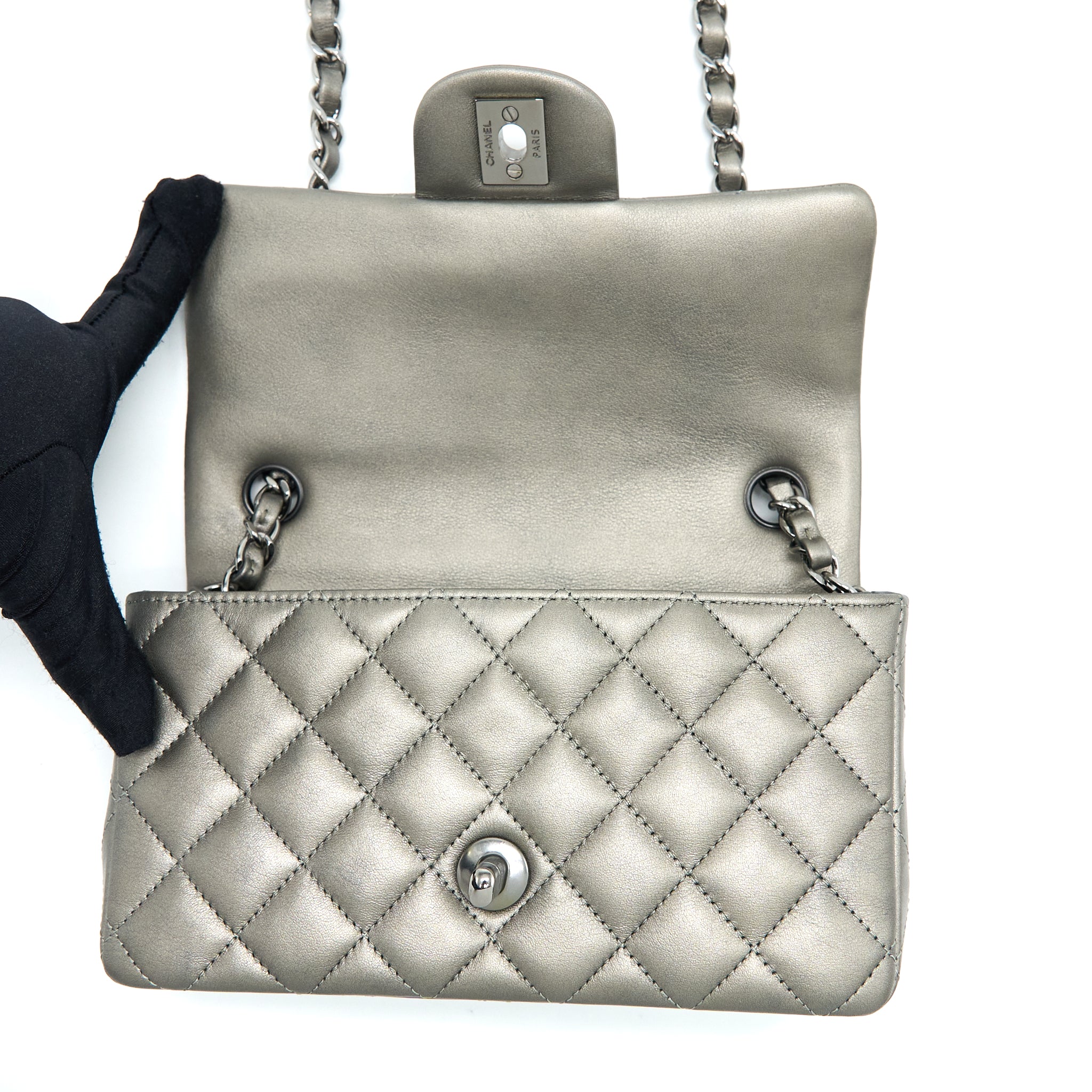 Chanel 21B Mini Rectangular Flap Bag Calfskin Metallic Silver with Shiny Ruthenium Hardware (Microchip) - Image 12