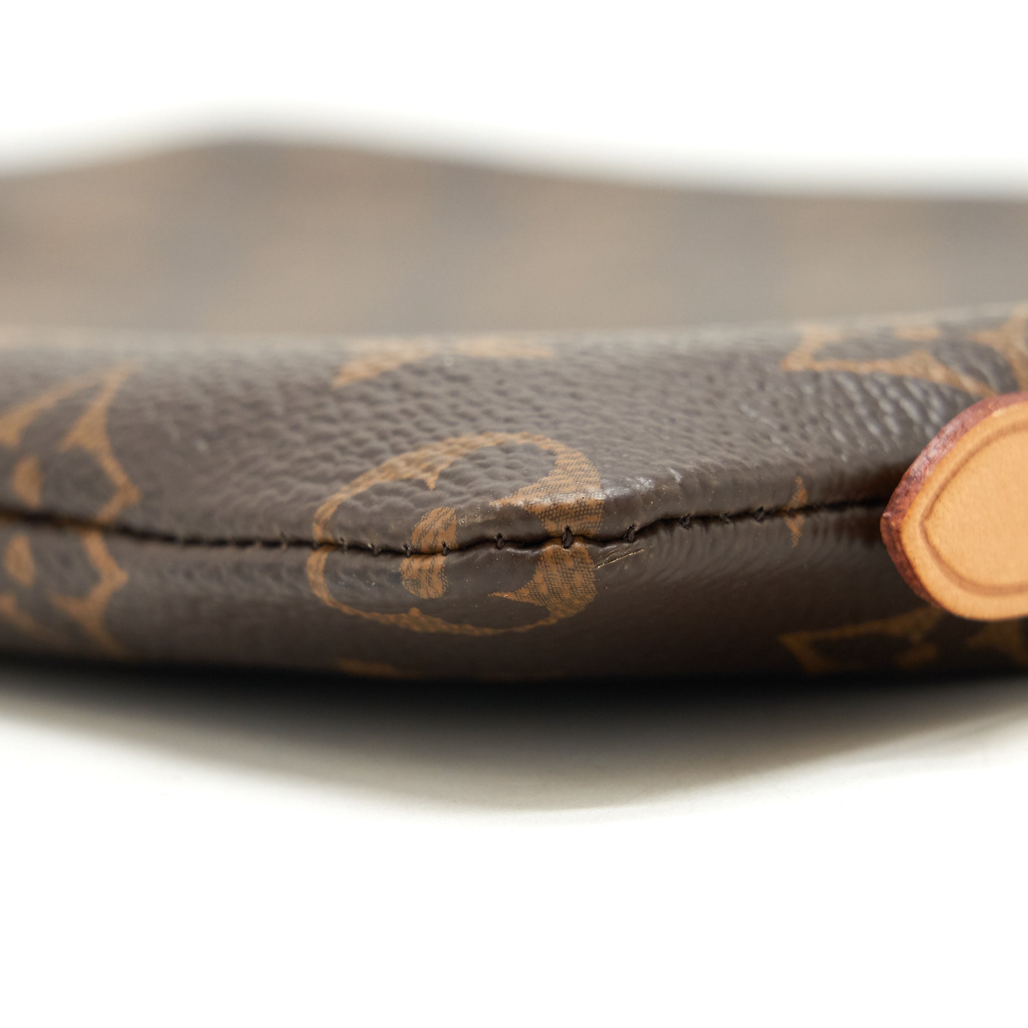 Louis Vuitton Pochette Jour GM Monogram - Image 3