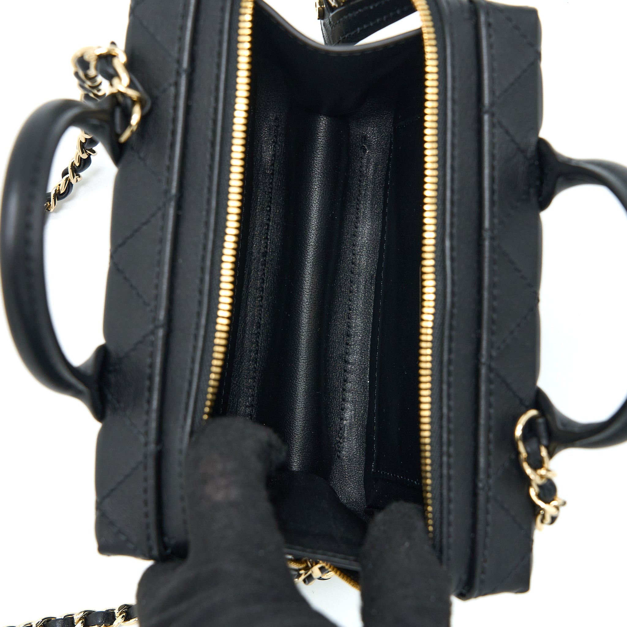 Chanel 22B Small Vanity Case Calfskin Black GHW (Microchip) - Image 5