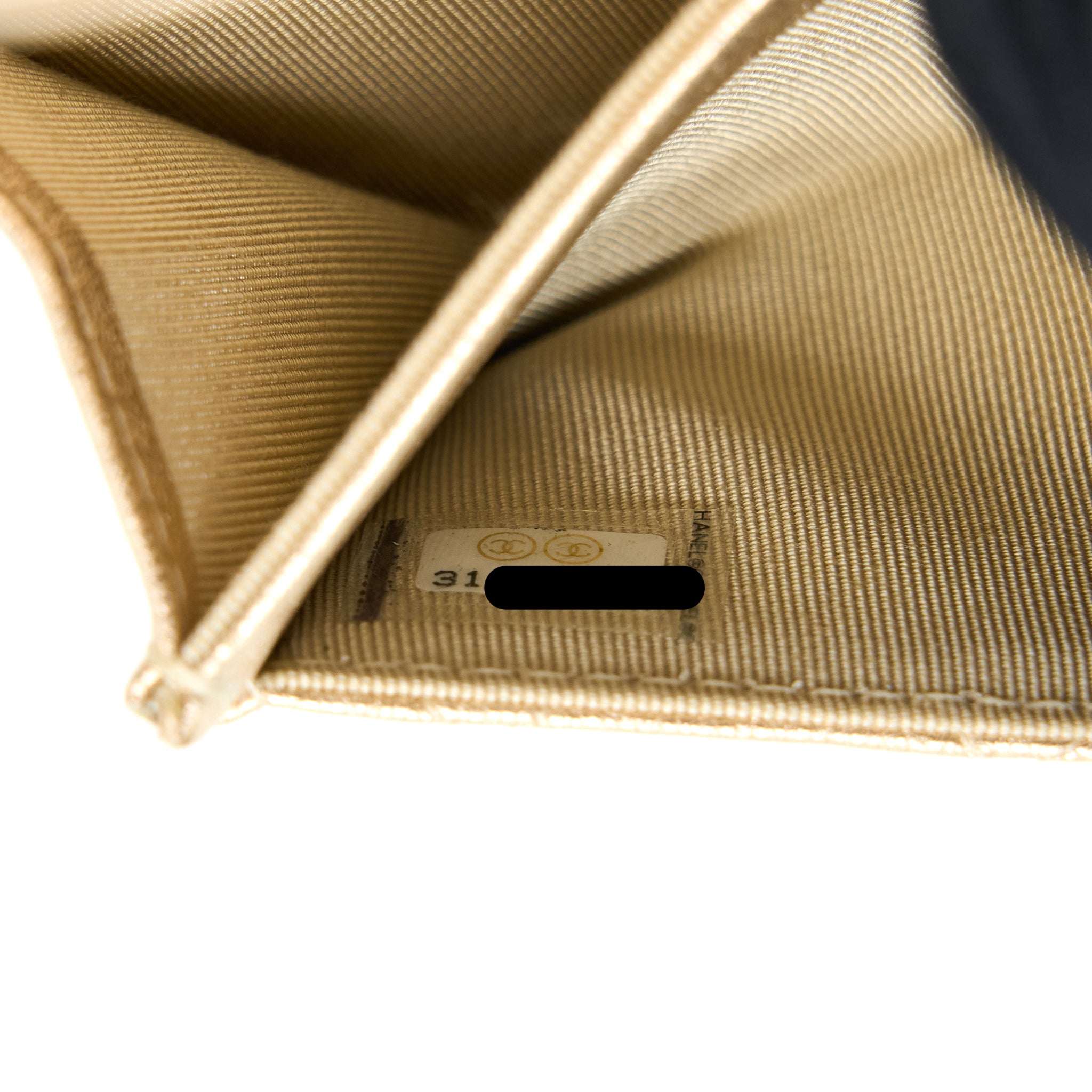 Chanel Quilted Classic Flap Card Holder Lambskin Gold LGHW - Image 10
