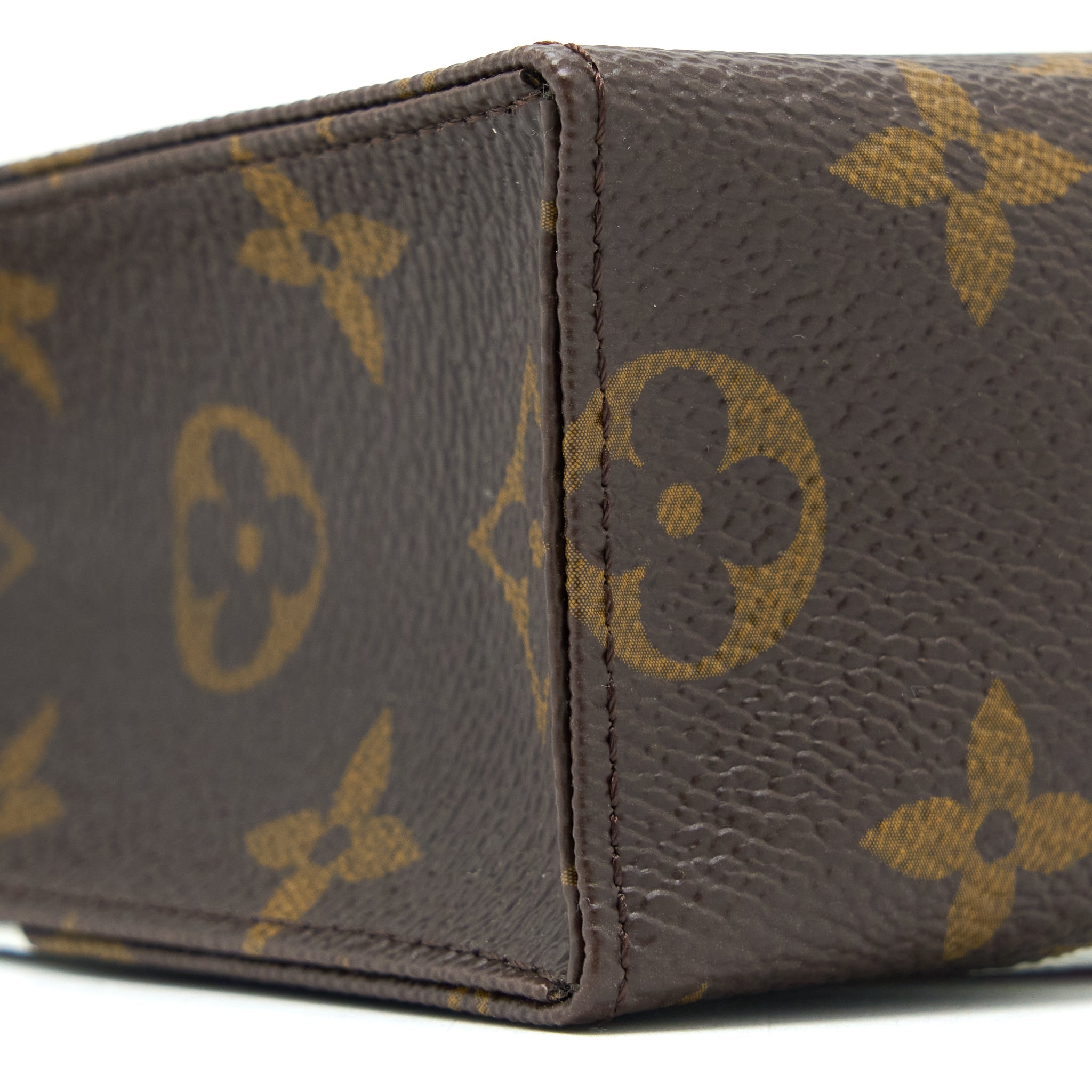 Louis Vuitton Toiletry Pochette 26 Game on Heart Monogram Canvas GHW - Image 8