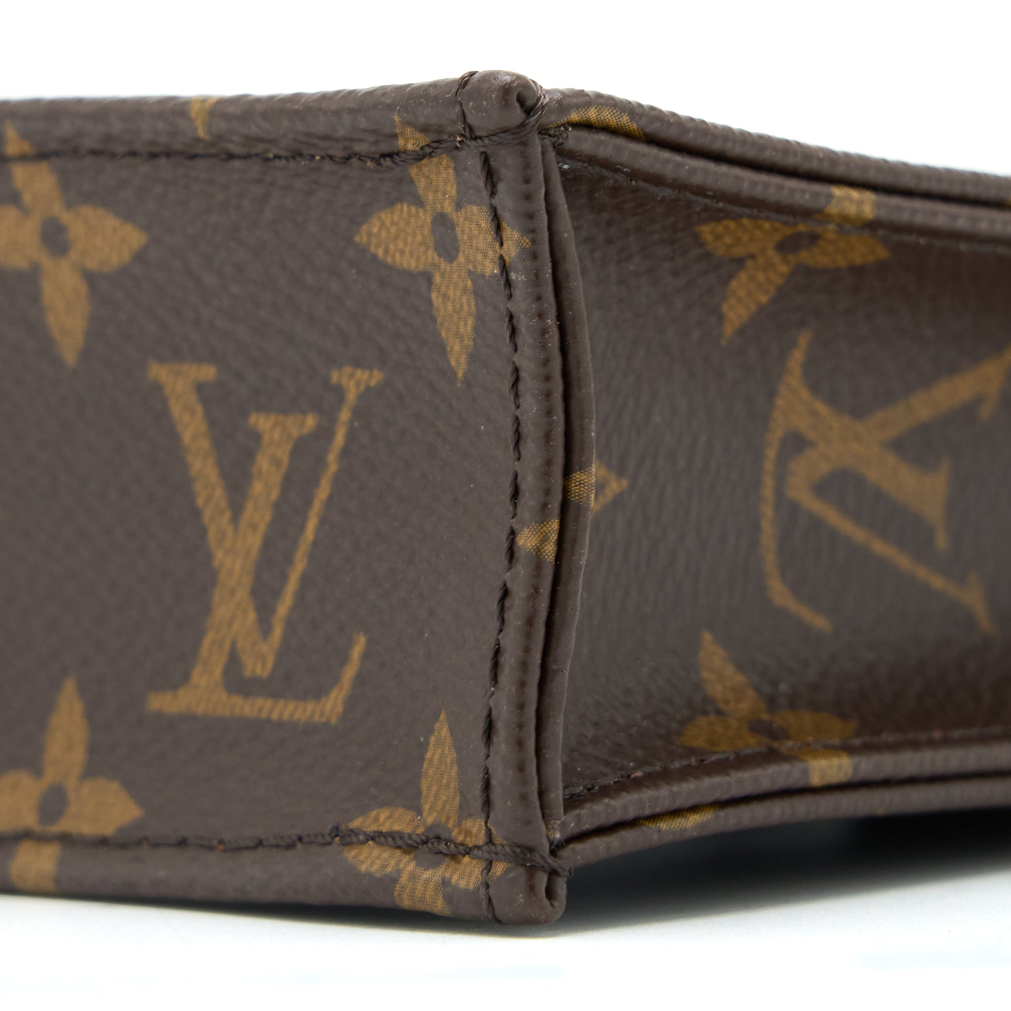 Louis Vuitton Petit Sac Plat Monogram Canvas GHW - Image 9