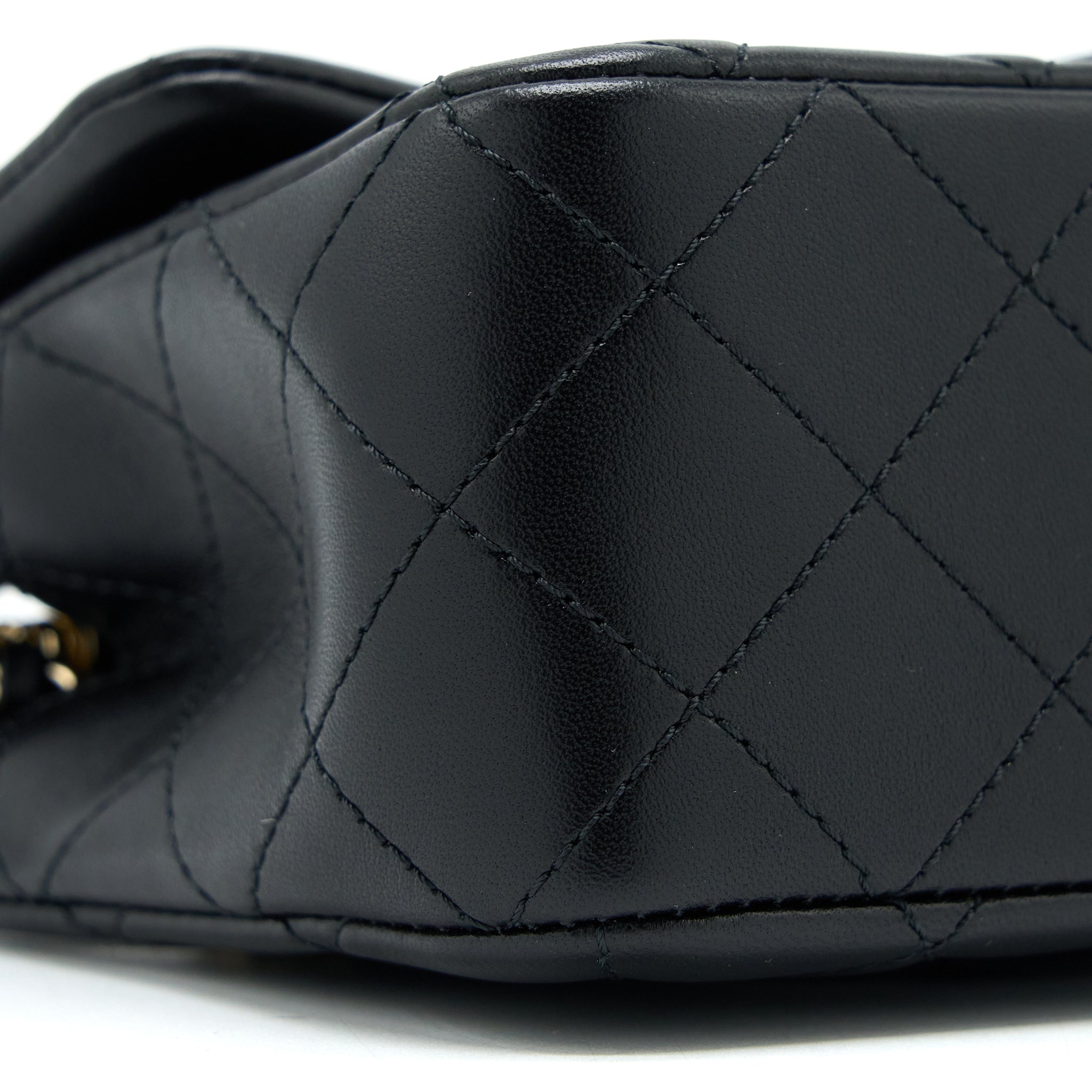 Chanel 23c Pearl Crush Mini Rectangular Lambskin Black LGHW (Microchip) - Image 10