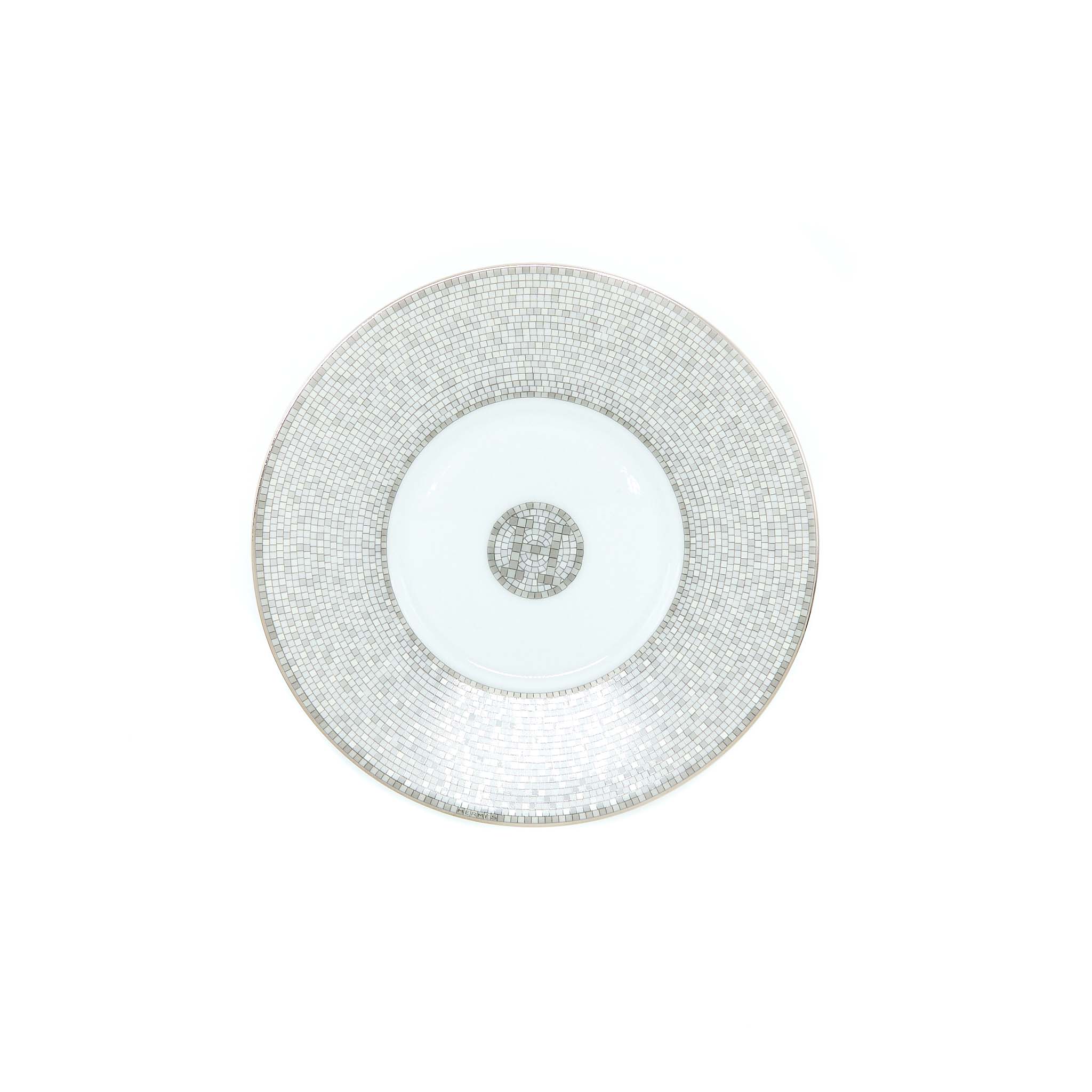 Hermes Mosaique Au 24 Platinum Tea Cup and Saucer - Image 4