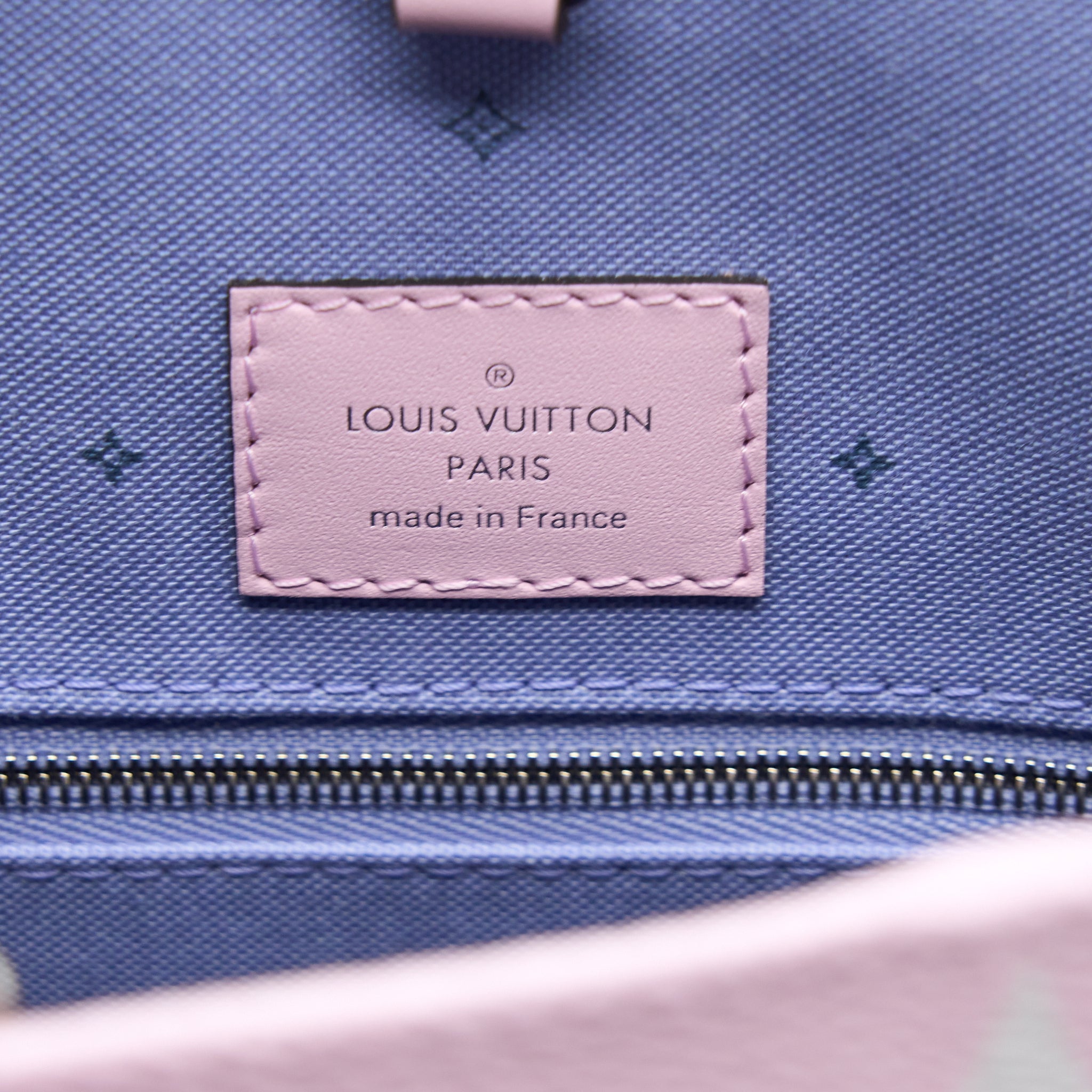 Louis Vuitton Escale OnTheGo GM Tote Bag Pastel Monogram Canvas SHW - Image 10