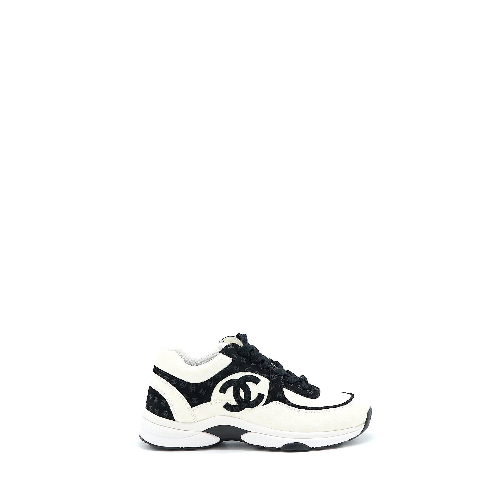 Chanel Size 38.5 22A Trainers Printed Suede Calfskin Black/White - Image 5