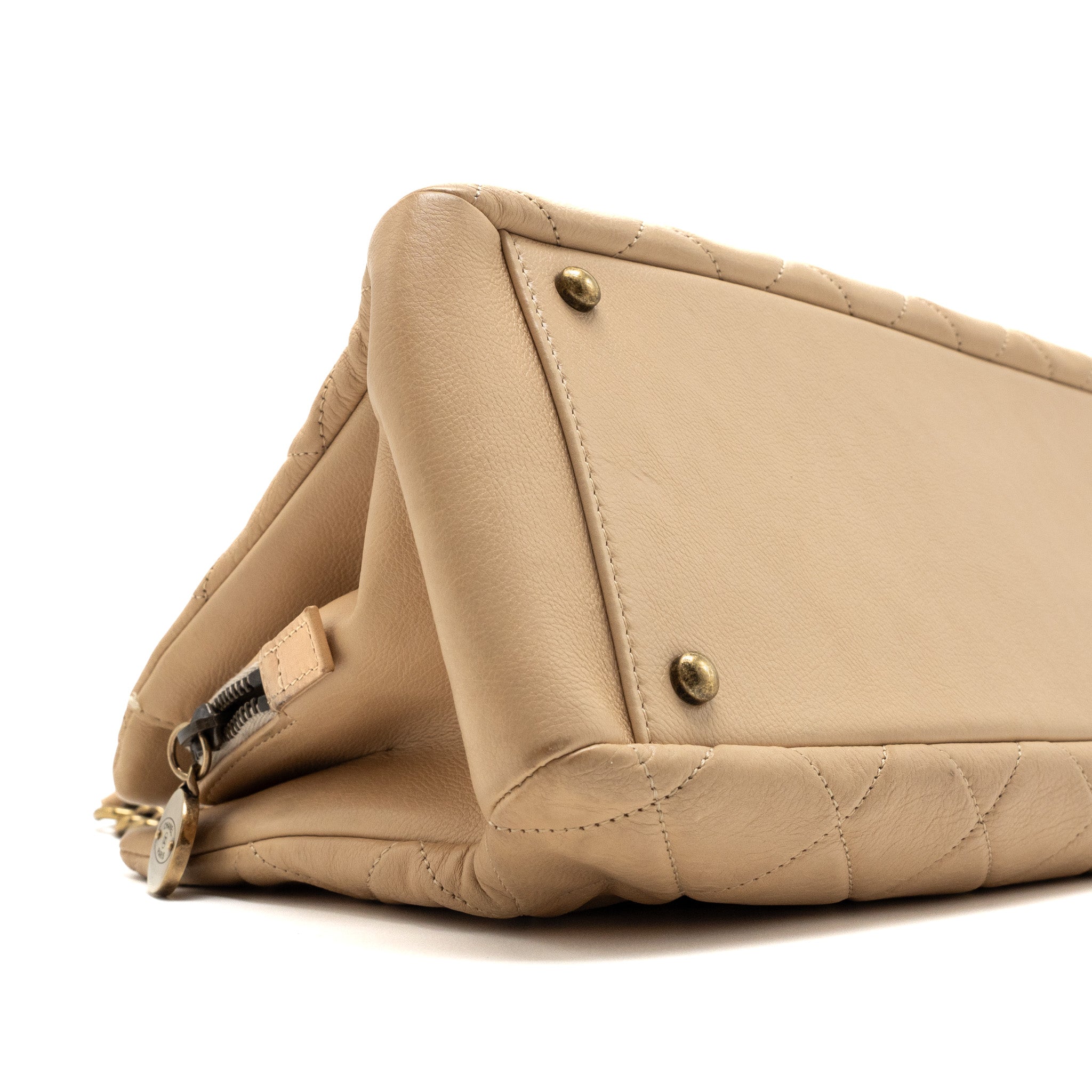 Chanel Shopping Tote Calfskin Beige GHW - Image 10