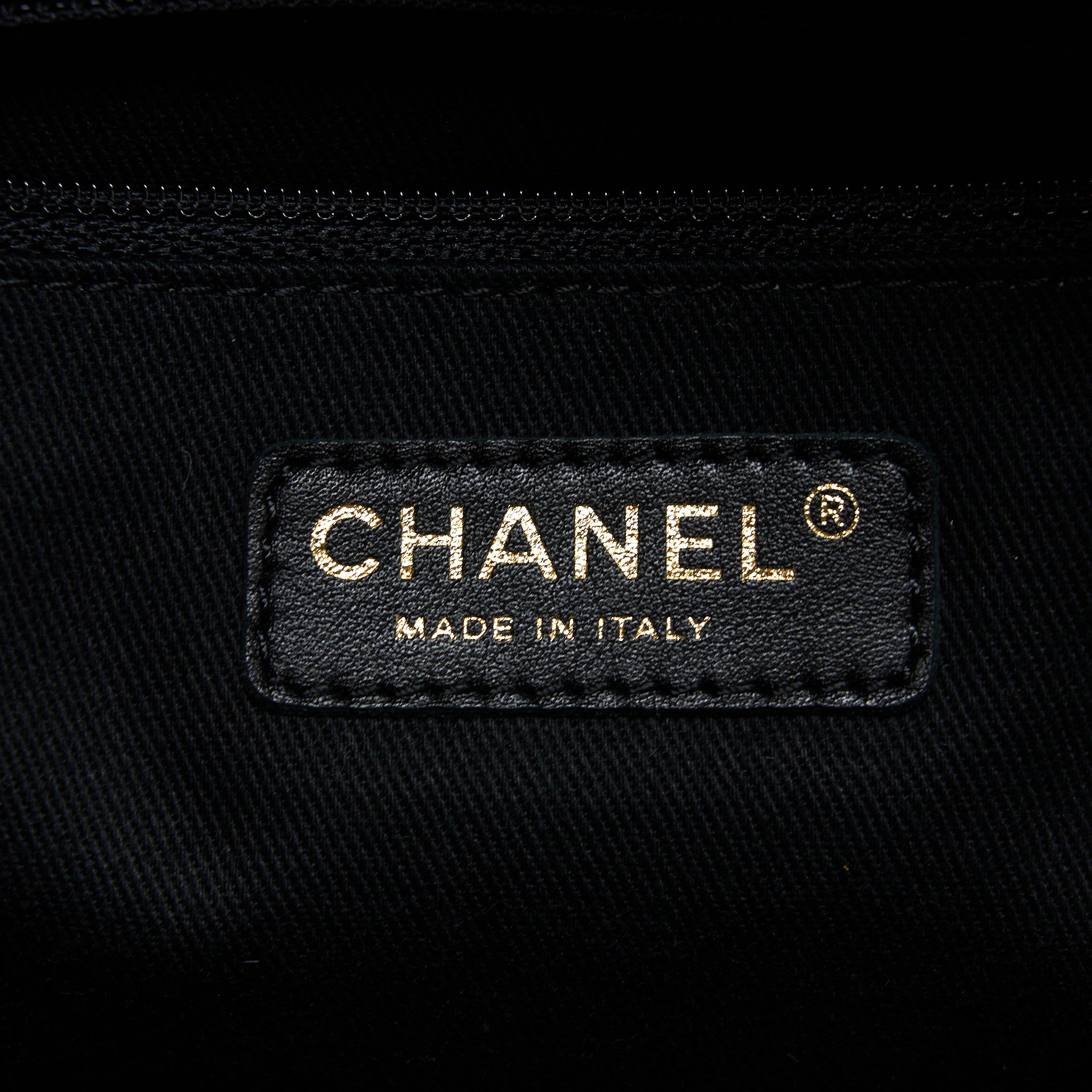 Chanel Matelasse Chain Tote Bag Caviar Black GHW - Image 11