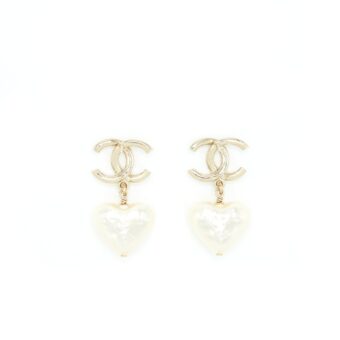 Chanel CC And Heart Earring Light Gold Tone