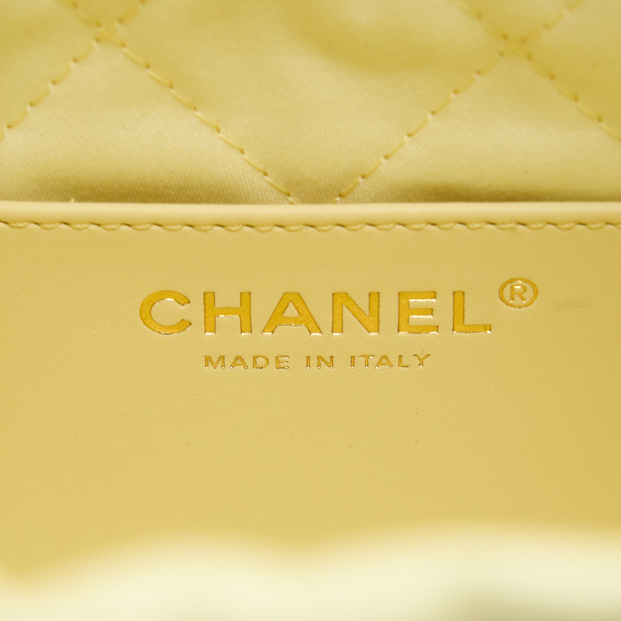 Chanel 23S Mini 22 Bag Shiny Calfskin Light Yellow GHW (Microchip) - Image 9