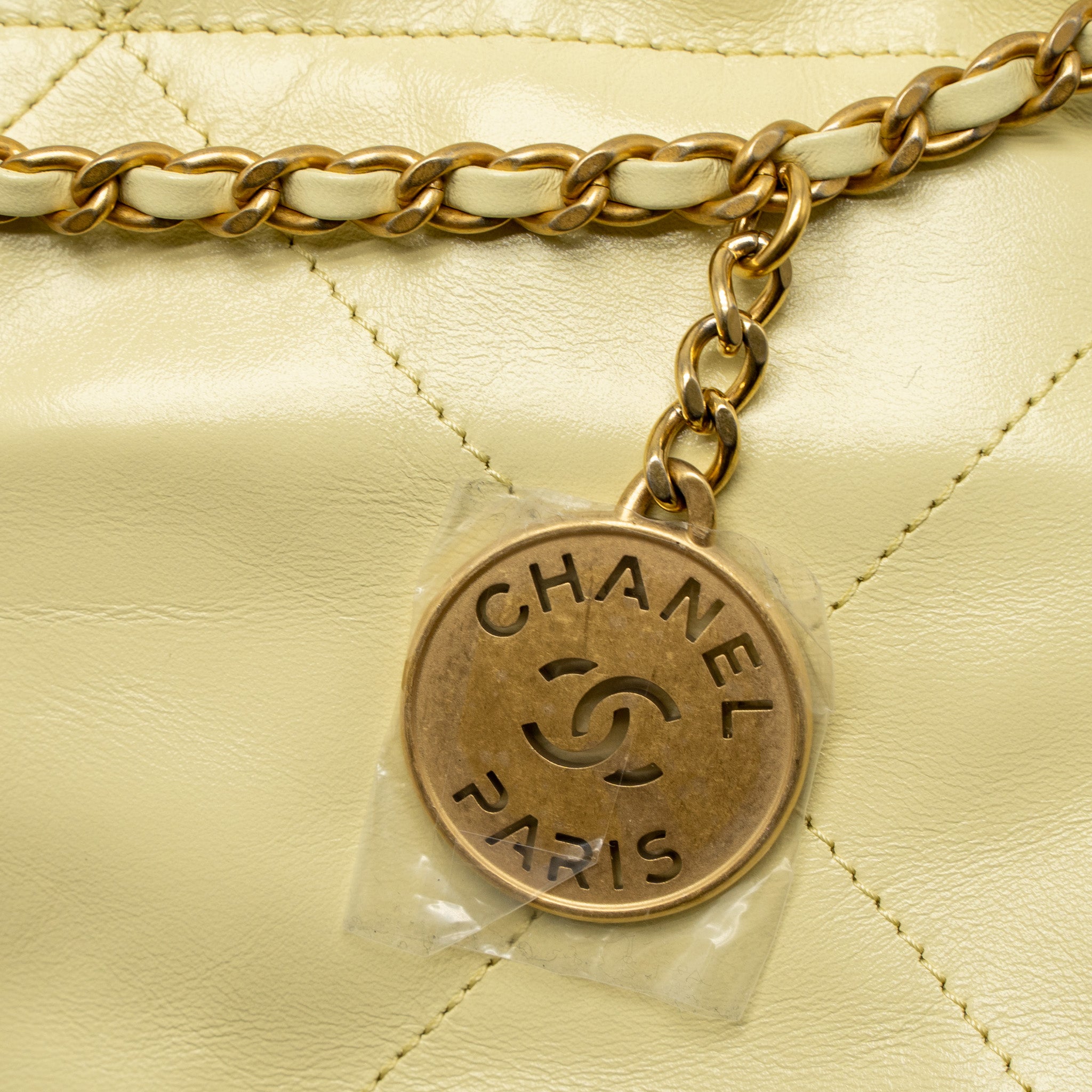 Chanel 23S Mini 22 Bag Shiny Calfskin Light Yellow Brushed GHW (Microchip) - Image 7