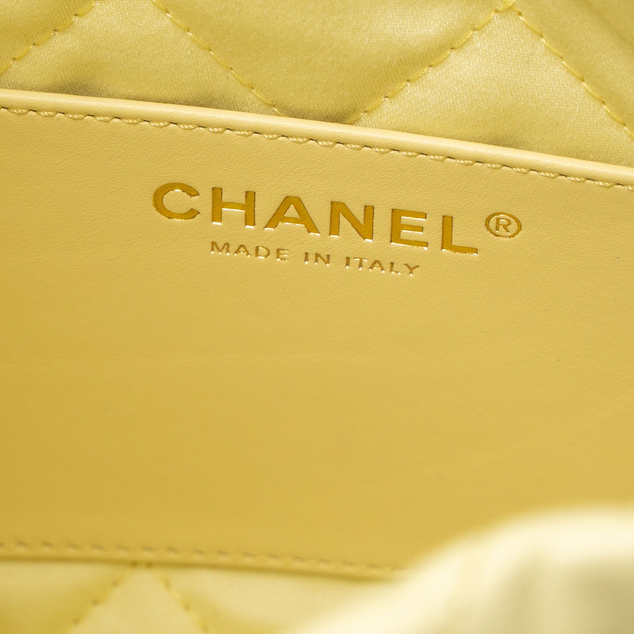 Chanel 23S Mini 22 Bag Shiny Calfskin Light Yellow Brushed GHW (Microchip) - Image 11
