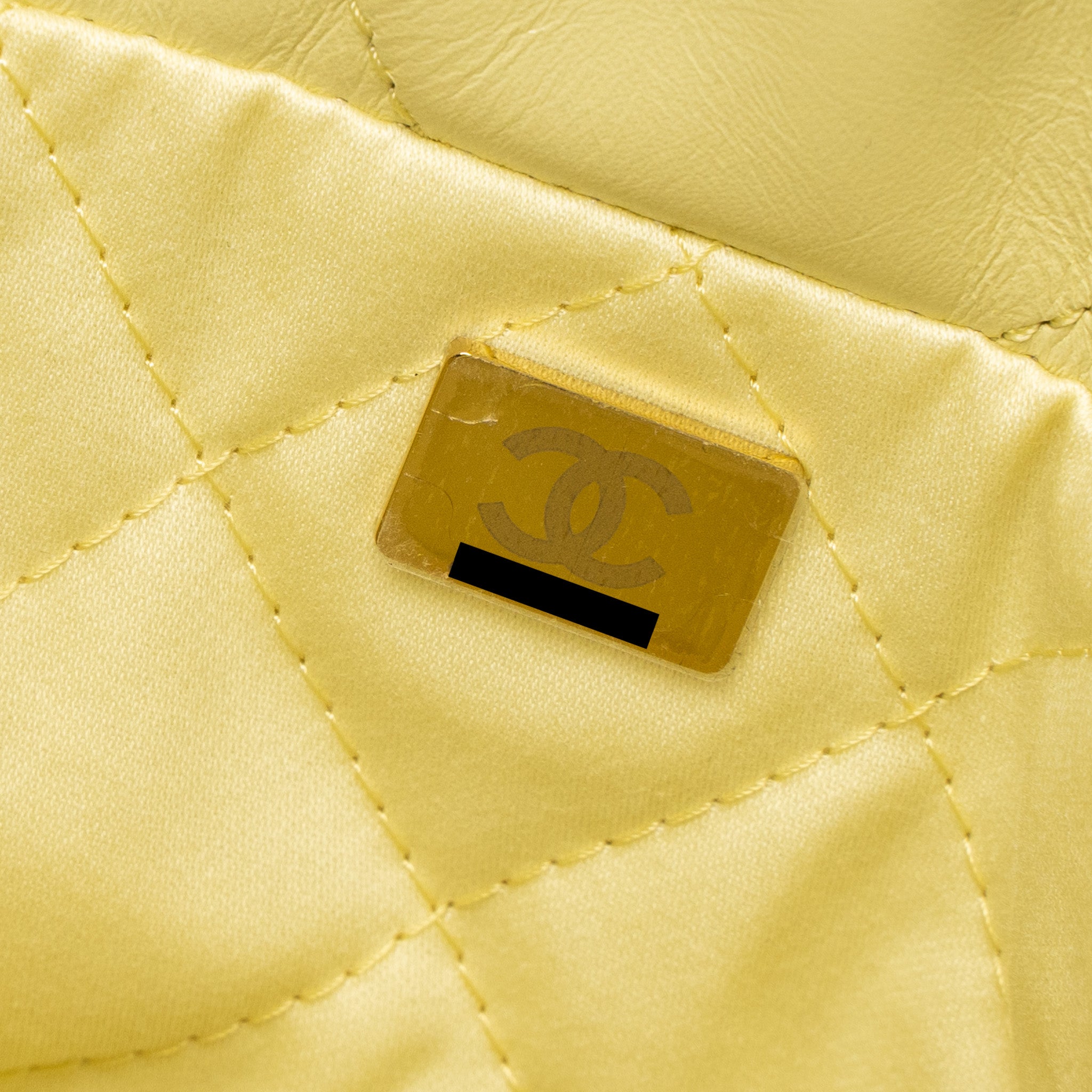 Chanel 23S Mini 22 Bag Shiny Calfskin Light Yellow Brushed GHW (Microchip) - Image 13
