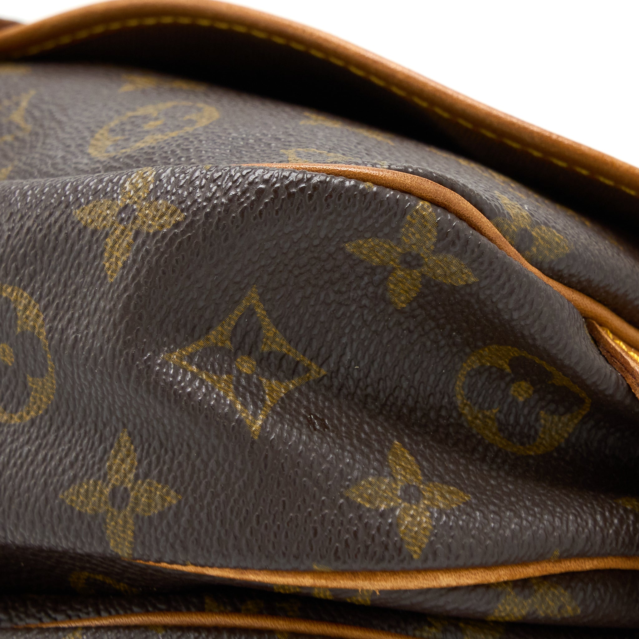 Louis Vuitton Vintage Saumur Cloth Crossbody Bag Monogram Canvas GHW - Image 9