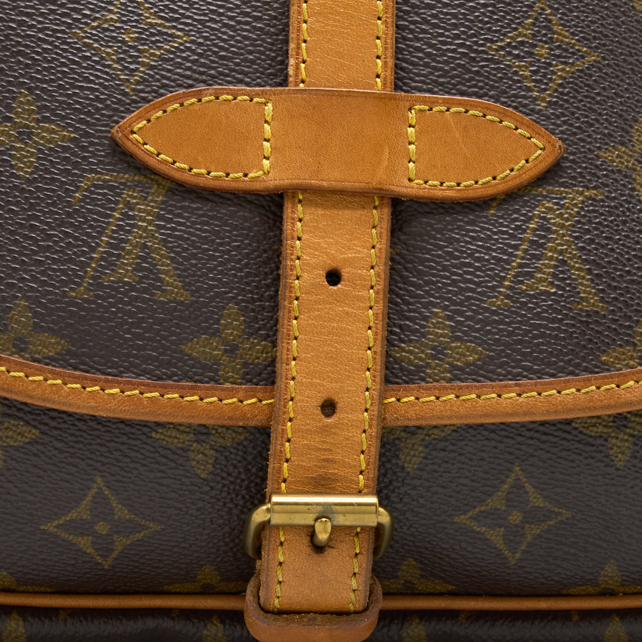 Louis Vuitton Vintage Saumur Cloth Crossbody Bag Monogram Canvas GHW - Image 15