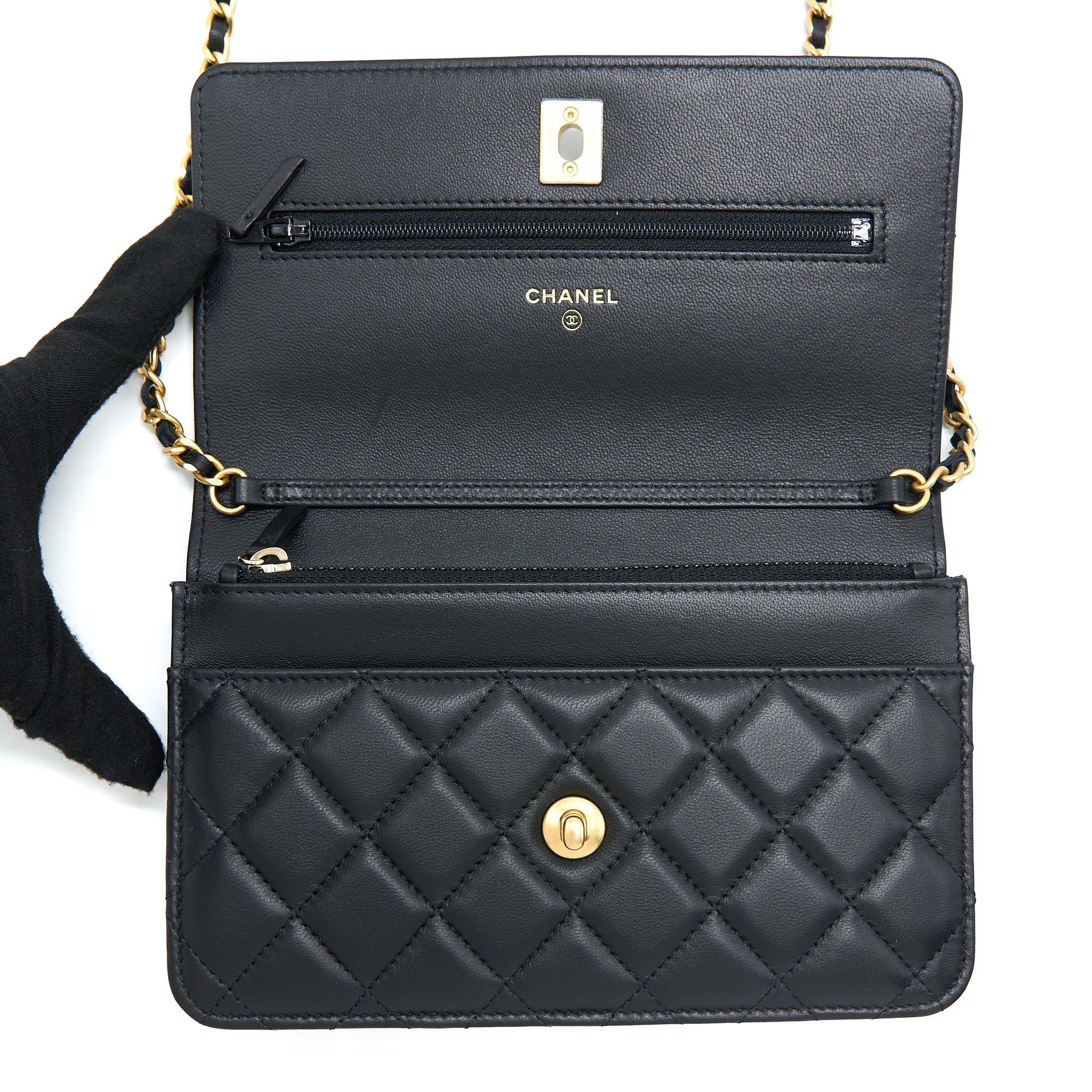 Chanel Pearl Crush Wallet On Chain Lambskin Black GHW (Microchip) - Image 11