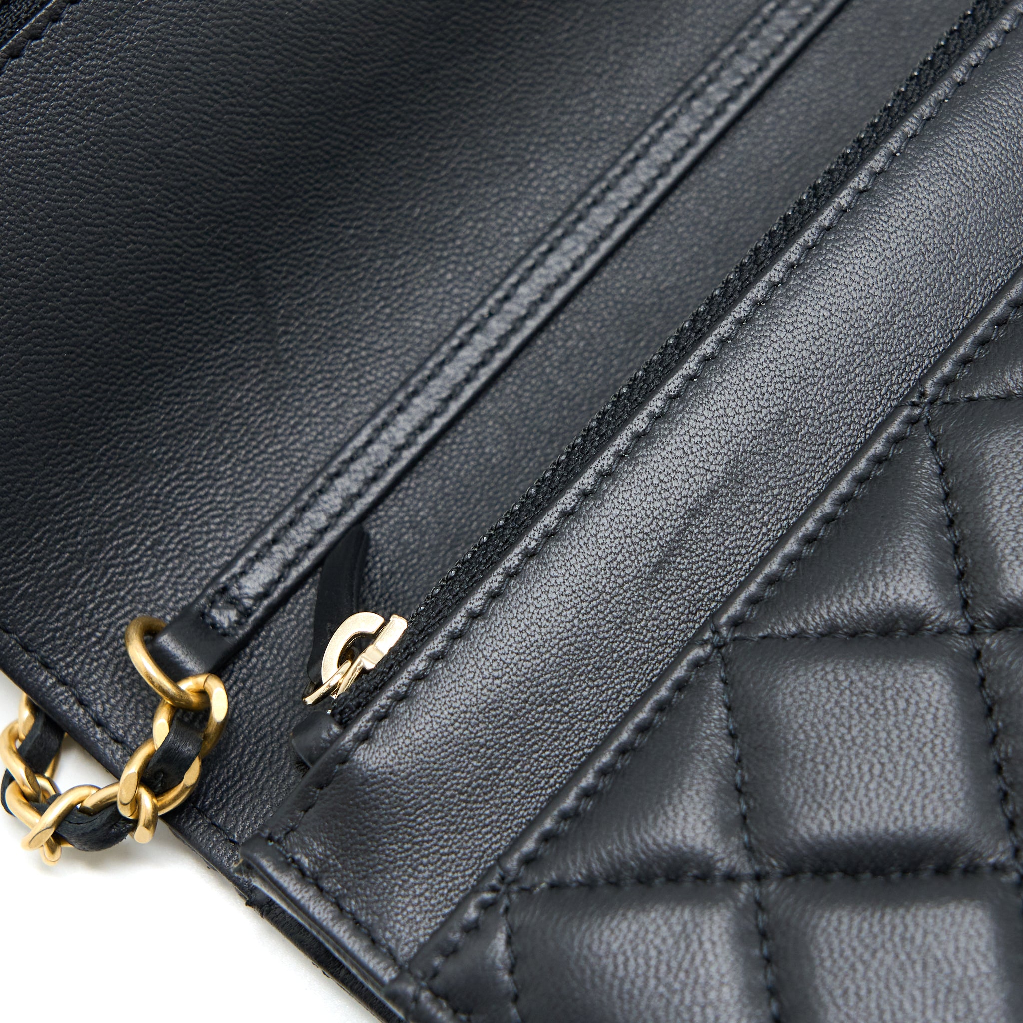 Chanel Pearl Crush Wallet On Chain Lambskin Black GHW (Microchip) - Image 8
