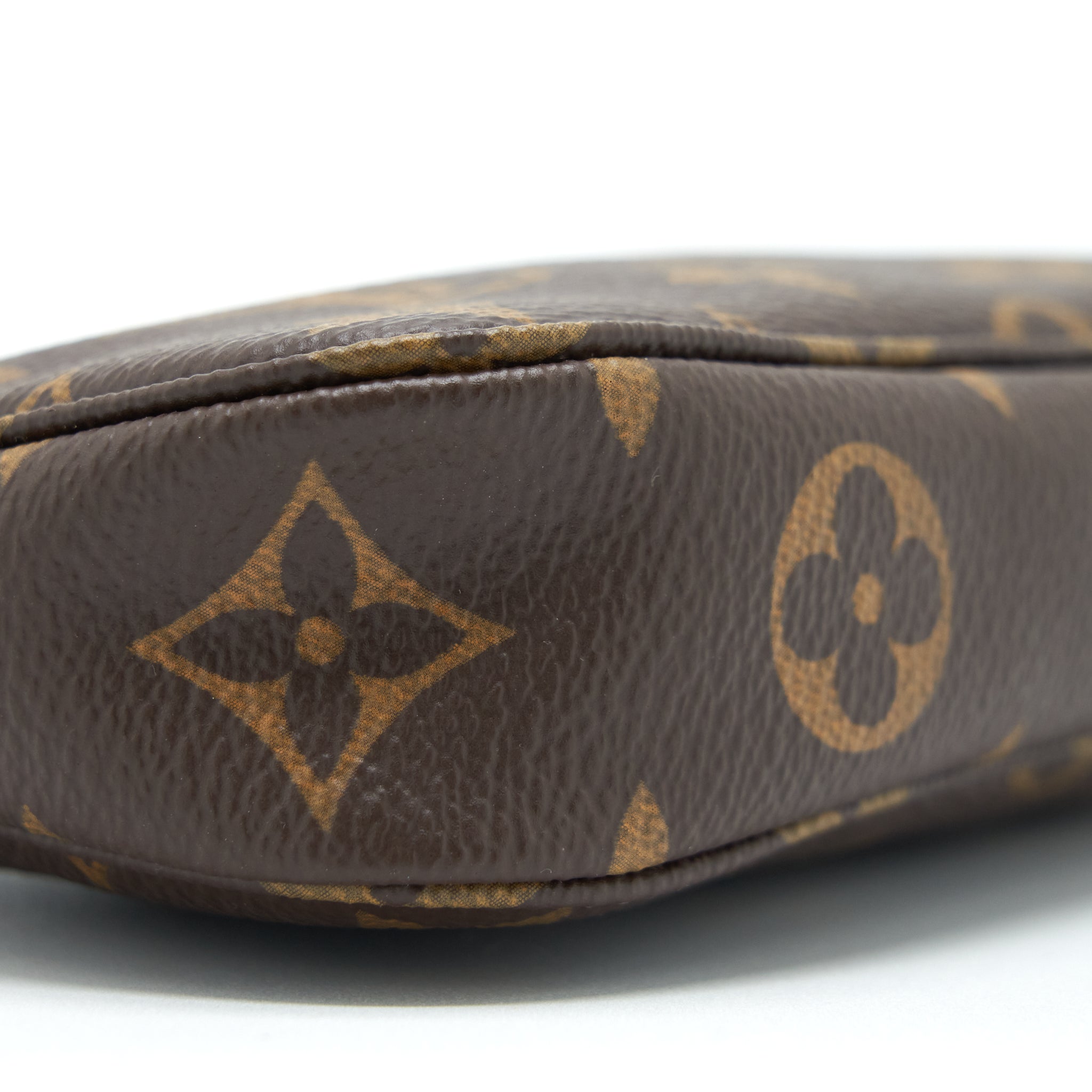 Louis Vuitton Mini Pochette Monogram Canvas Year 2020 - Image 5