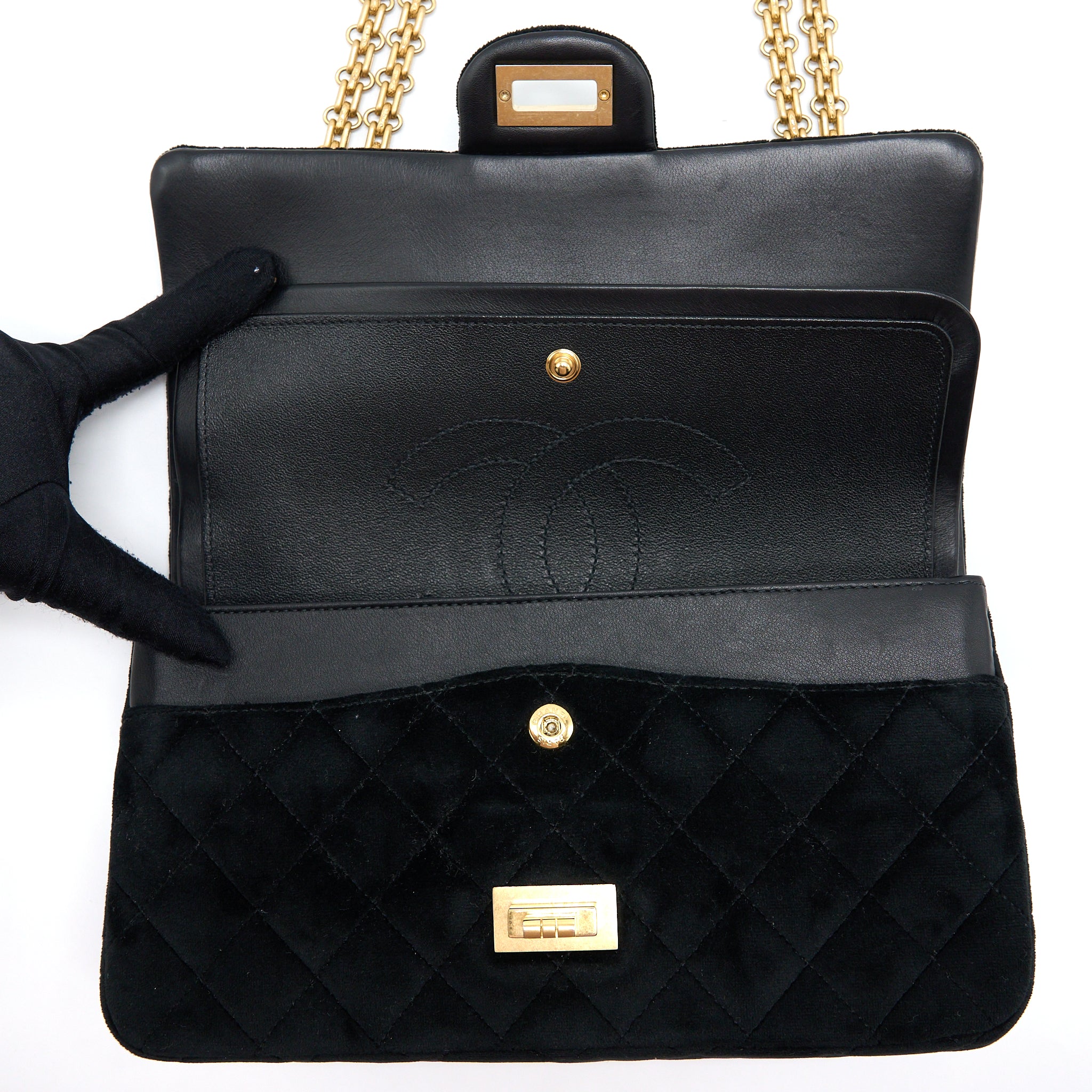 Chanel Small 2.55 Reissue Flap Bag Velvet Black GHW - Image 12