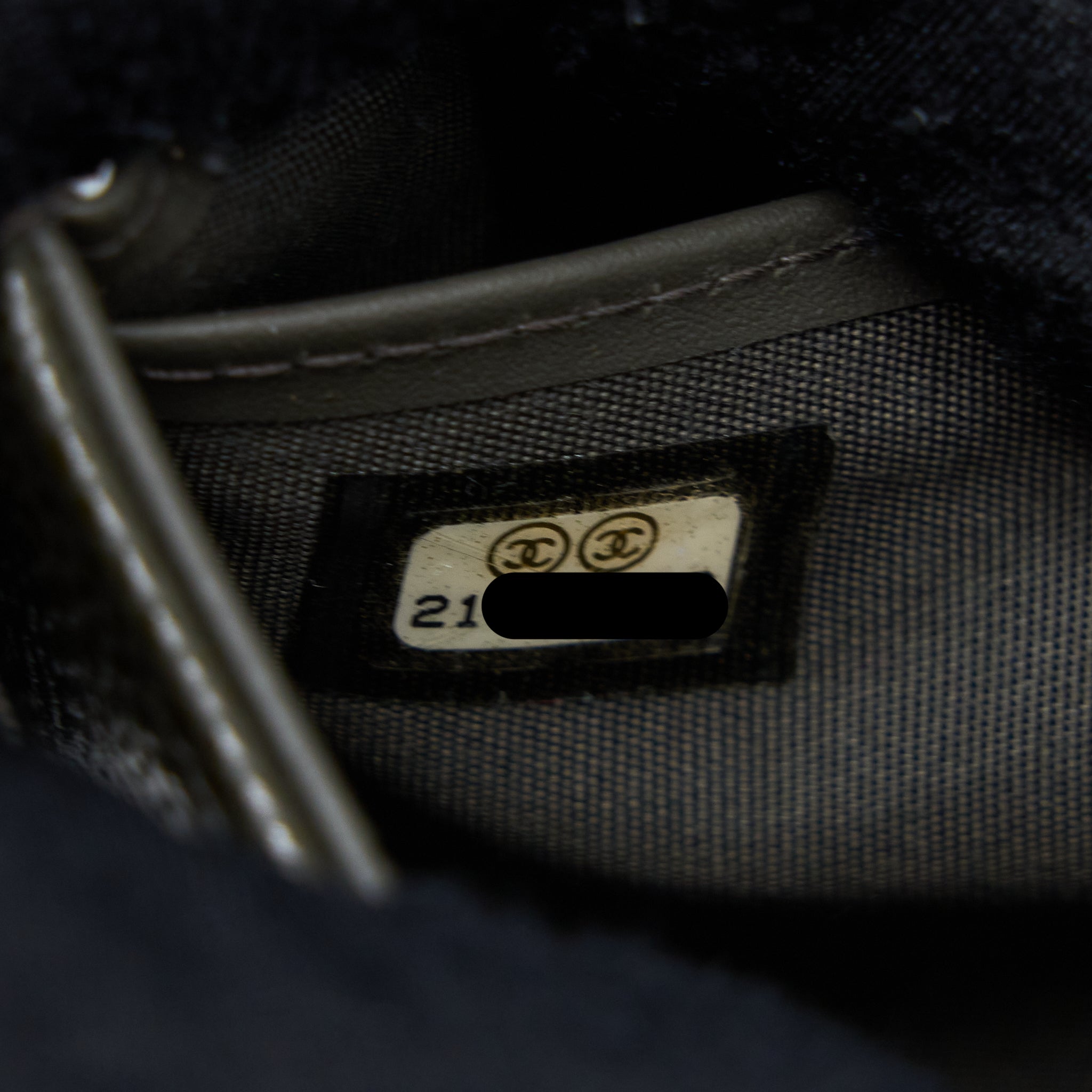 Chanel CC Logo Flap Long Wallet Caviar Dark Olive Green SHW - Image 10