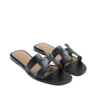 Hermes size 38 oran Sandal black box