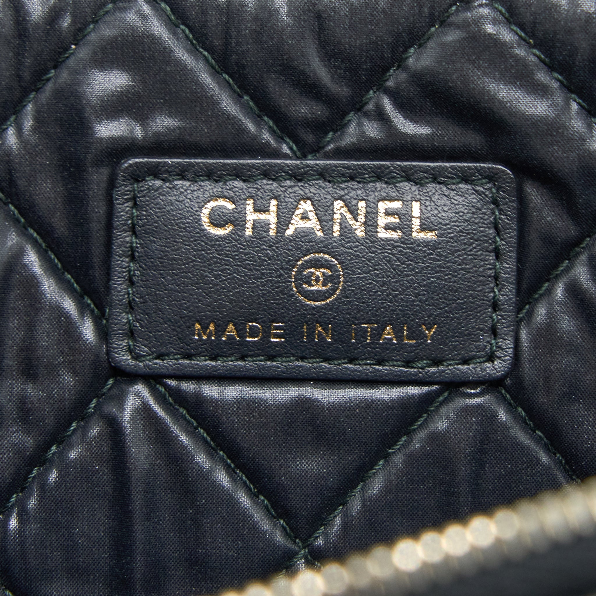 Chanel Boy Clutch Caviar Black GHW - Image 10