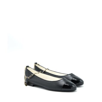 Chanel Size 39 Flats Lambskin Black