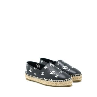 Chanel Size 37 Small CC Logos Espadrilles Black / White