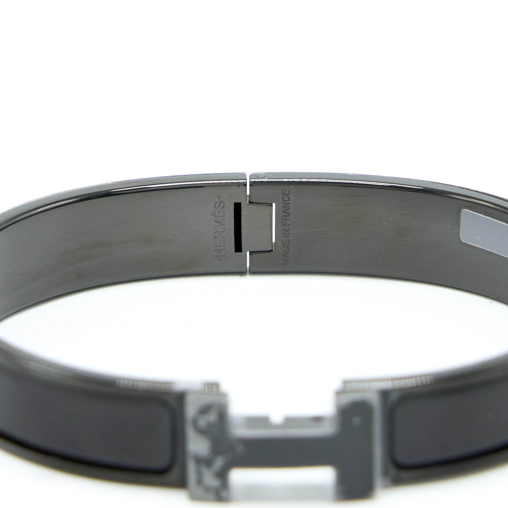 Hermes Size T6 Men’s Clic HH Bracelet Mat So Black - Image 4