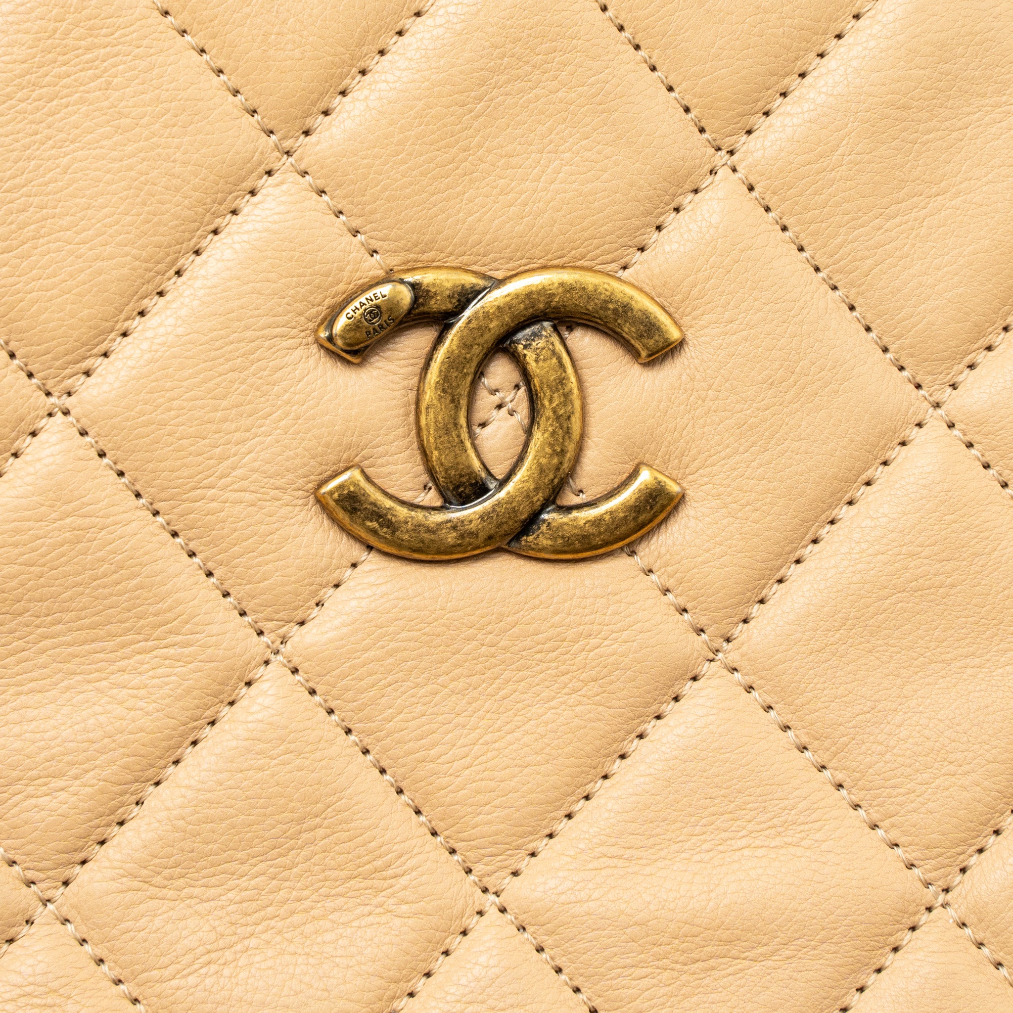 Chanel Shopping Tote Calfskin Beige GHW - Image 7