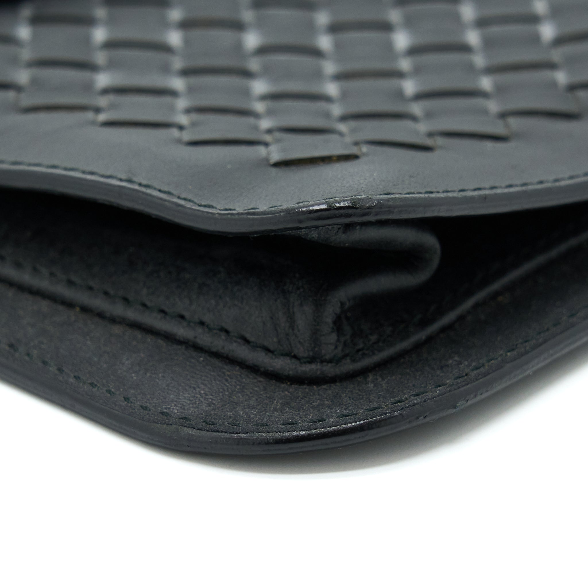 Bottega Veneta Men’s Pouch Intrecciate Black With Black Hardware - Image 4