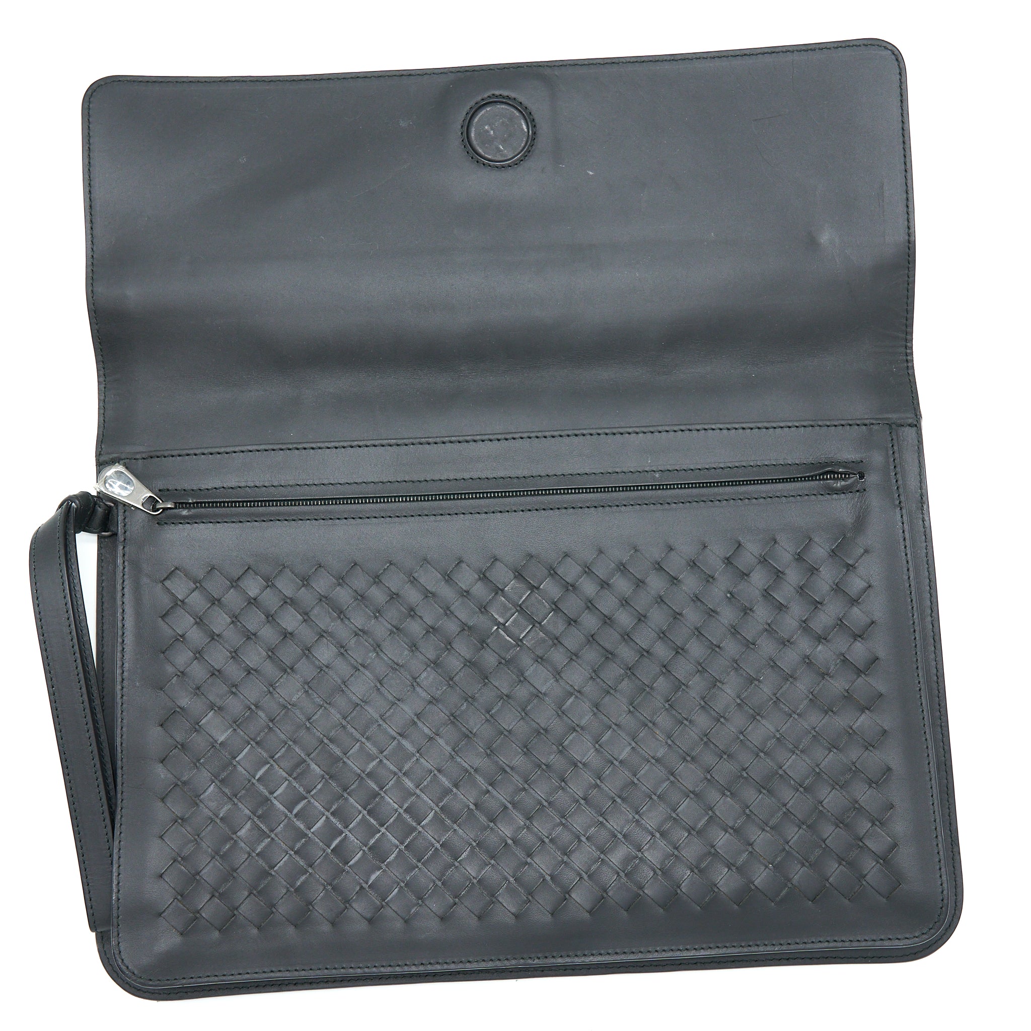 Bottega Veneta Men’s Pouch Intrecciate Black With Black Hardware - Image 9