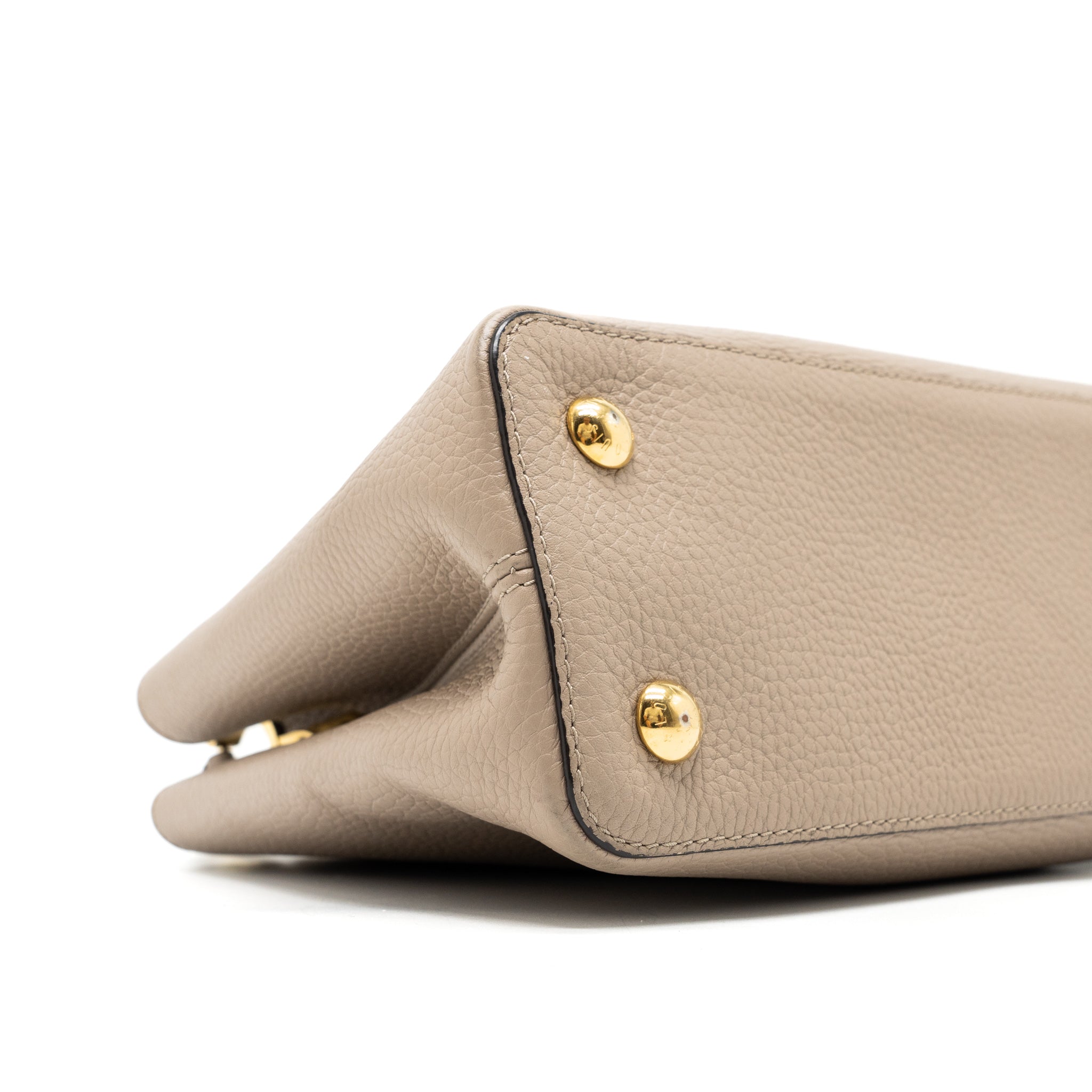 Louis Vuitton Capucines MM Taurillon Light Grey GHW - Image 12