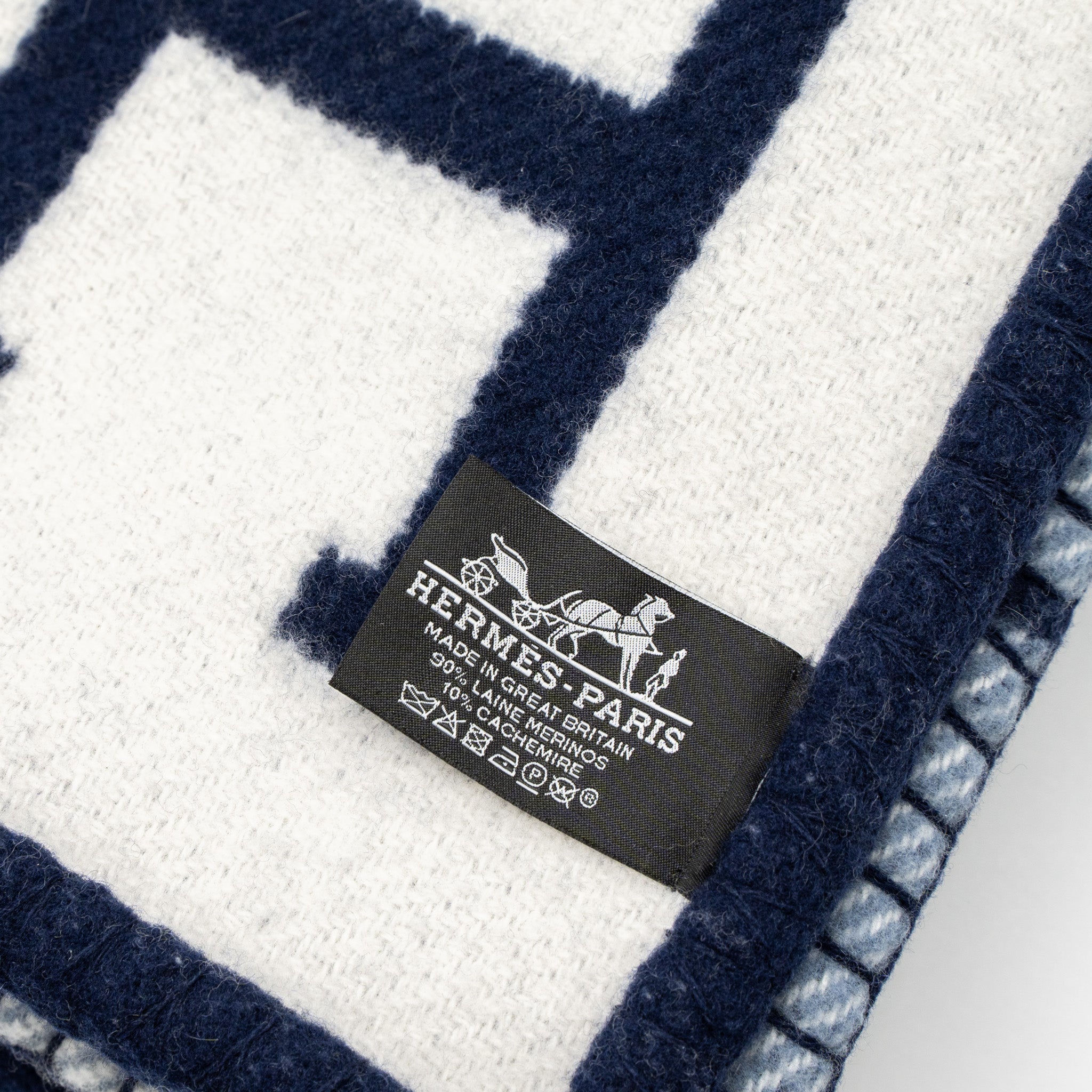 Hermes Avalon Thrown Blanket Ecru/Caban - Image 5