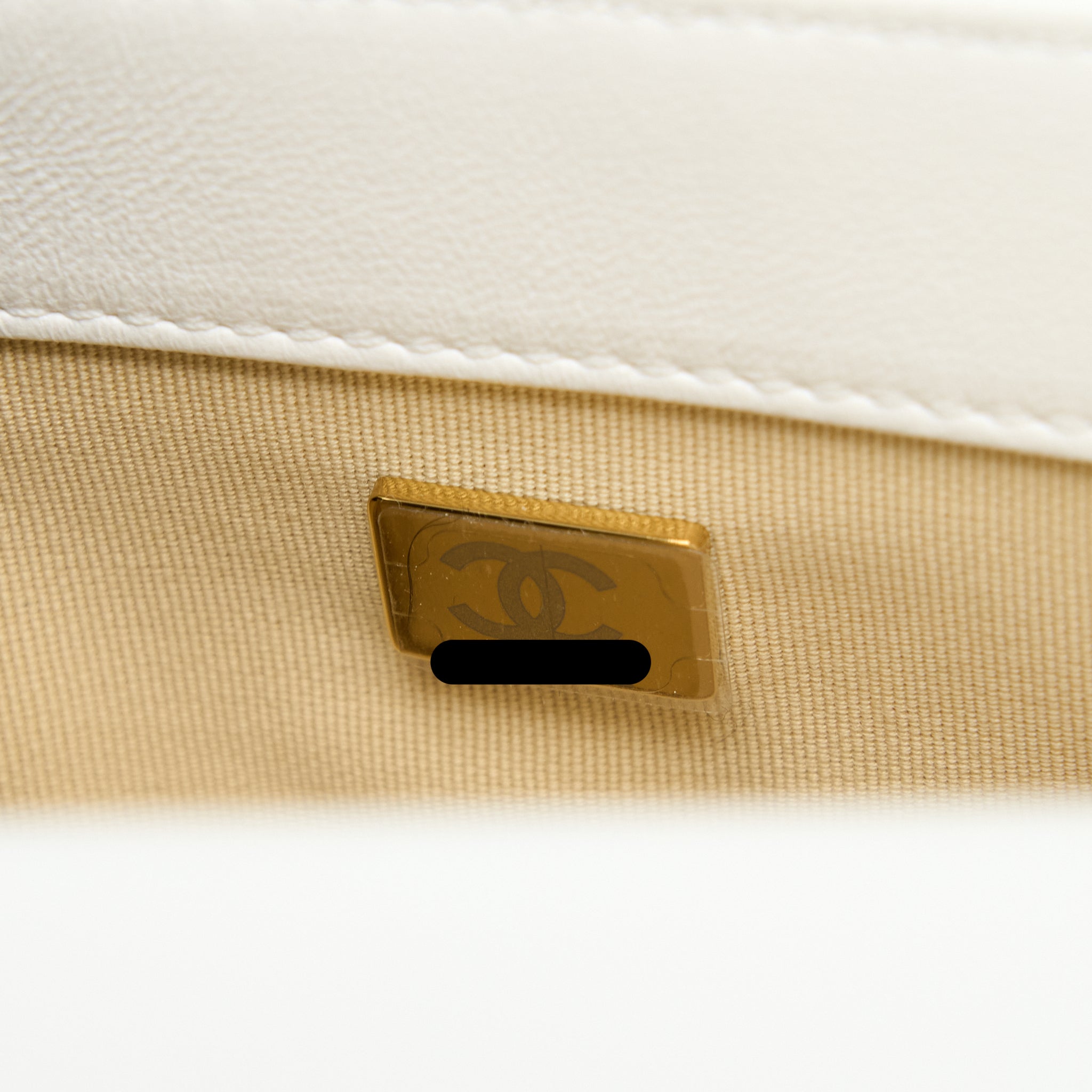 Chanel 22S Giant Chain Flap Shoulder Bag Lambskin White Brushed GHW (Microchip) - Image 14