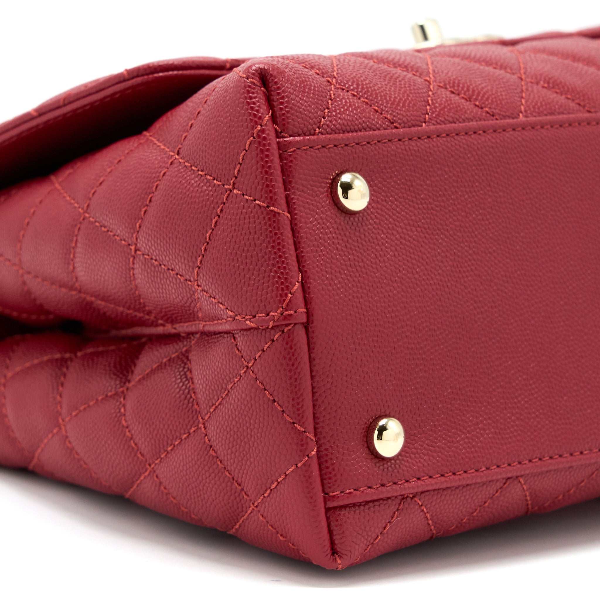 Chanel Medium Coco Handle Caviar Red LGHW (Microchip) - Image 10