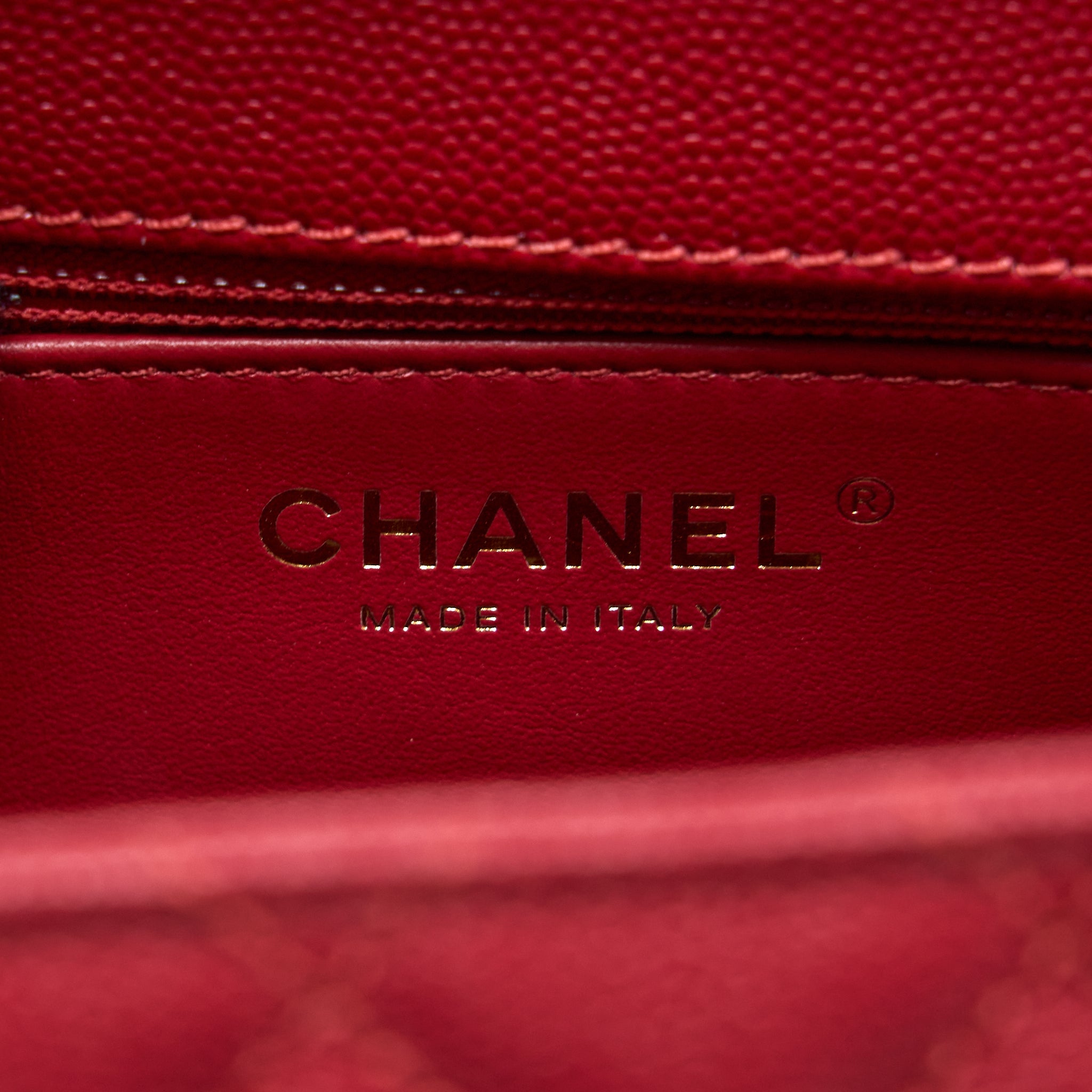 Chanel Medium Coco Handle Caviar Red LGHW (Microchip) - Image 12