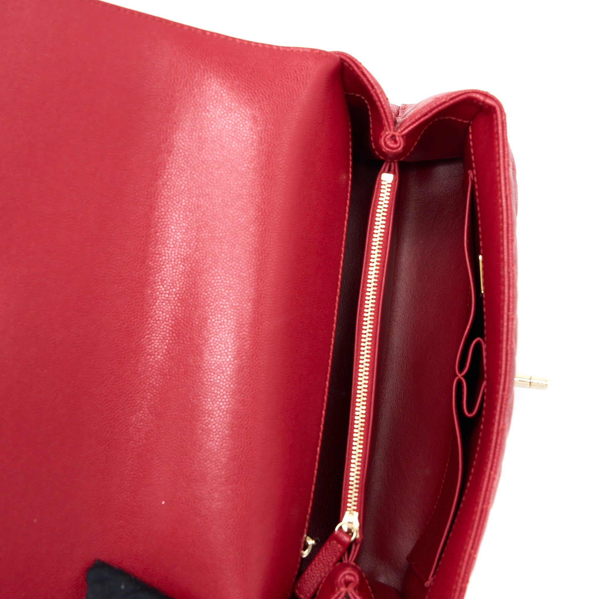 Chanel Medium Coco Handle Caviar Red LGHW (Microchip) - Image 6