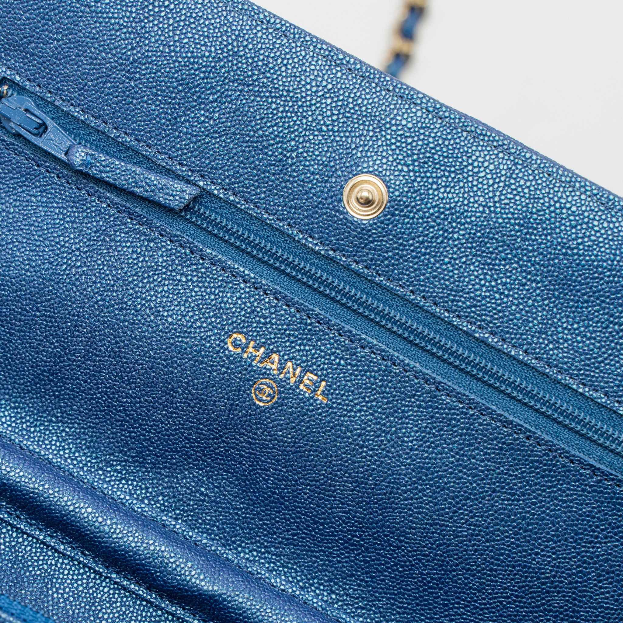 Chanel Classic Wallet On Chain Caviar Iridescent Blue LGHW - Image 12