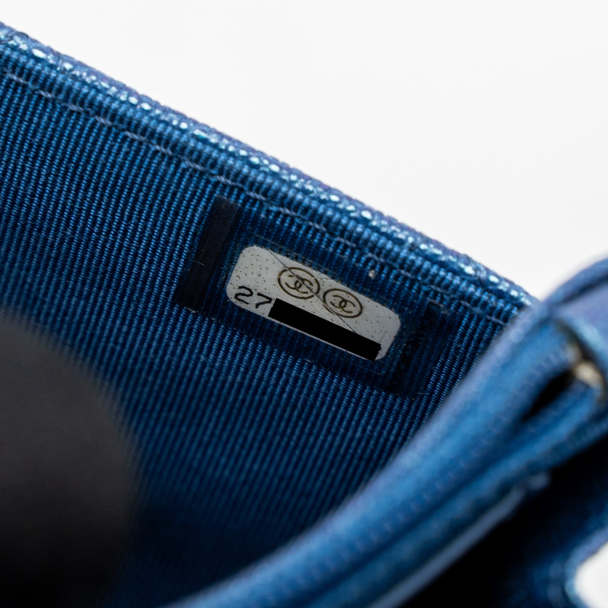 Chanel Classic Wallet On Chain Caviar Iridescent Blue LGHW - Image 14