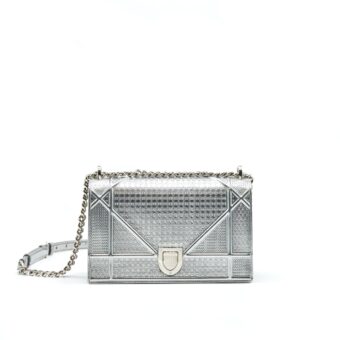 CHRISTIAN DIOR DIORAMA MEDIUM IN METALLIC SILVER WITH SHW