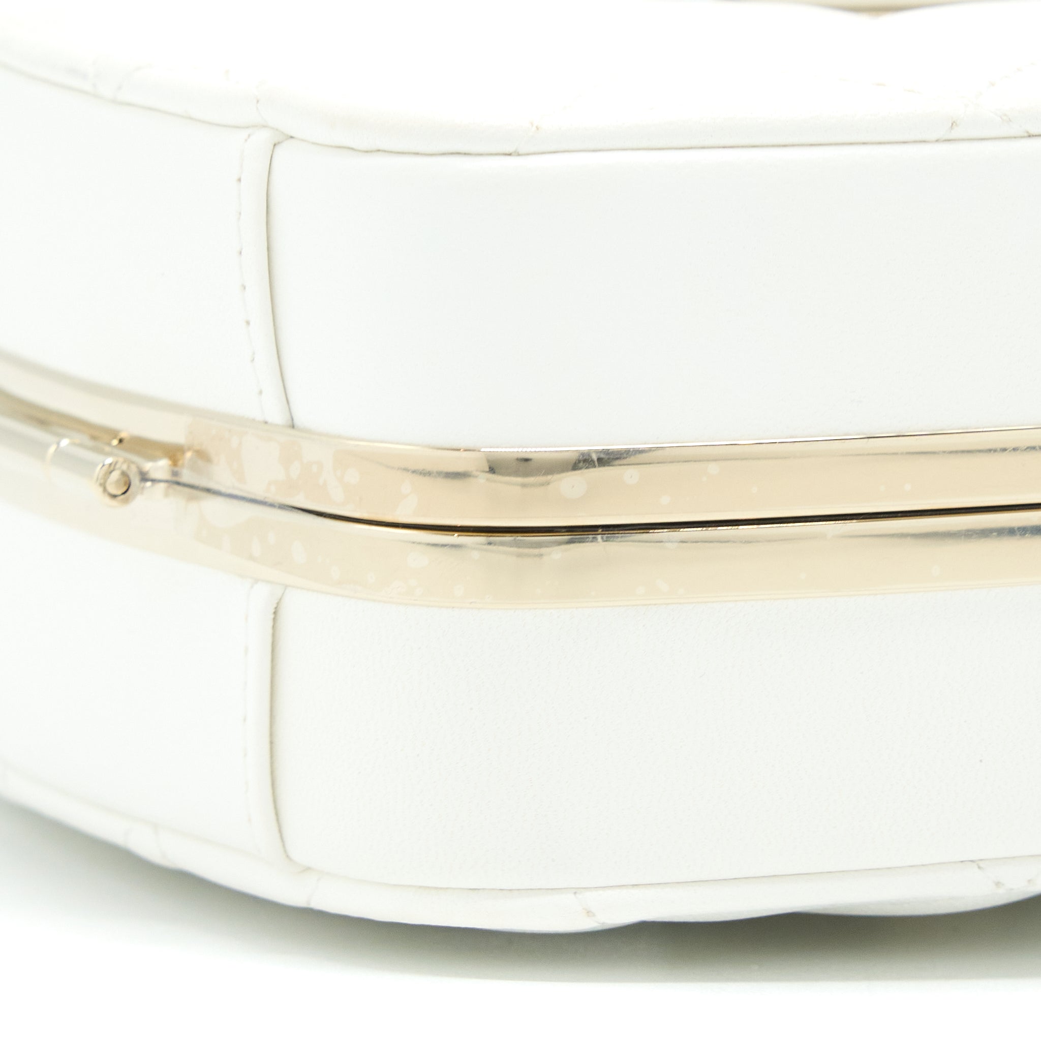 Chanel Quilted Clutch Bag Lambskin White LGHW - Image 5