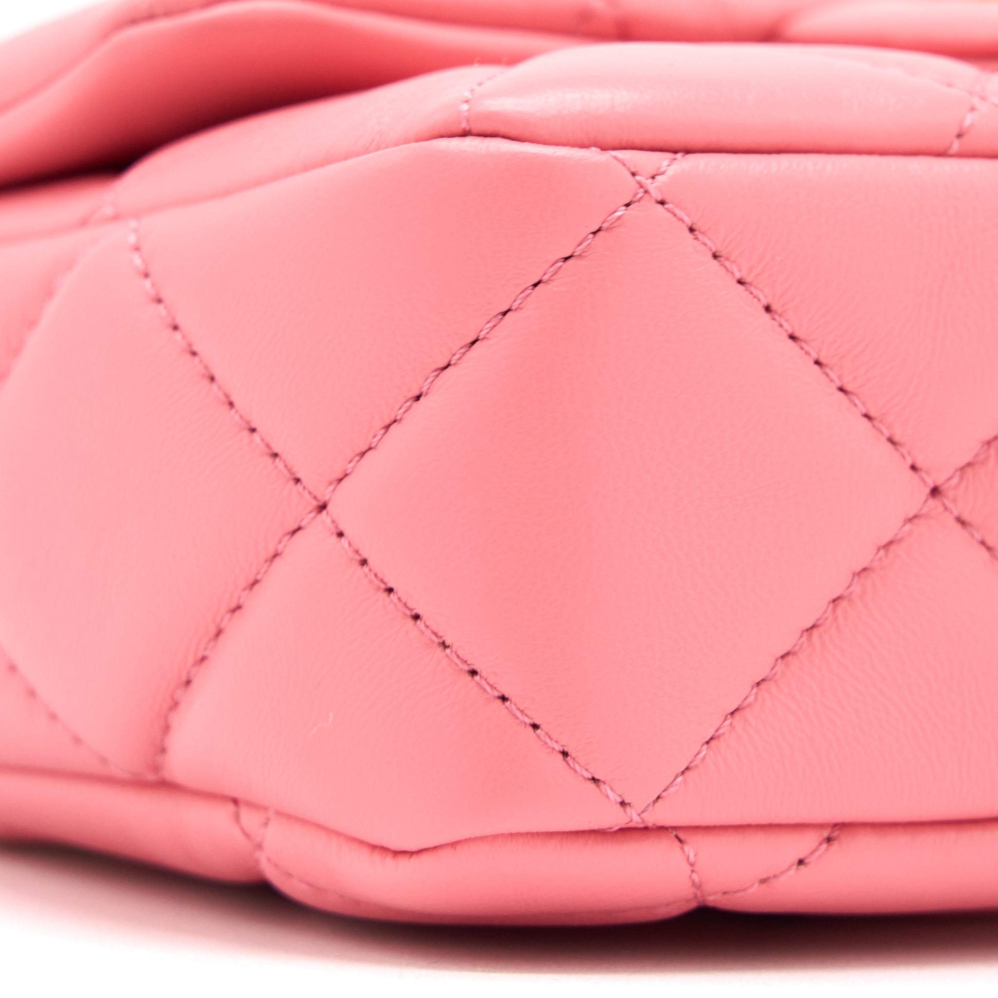 Chanel 22P Mini Square Flap Bag Lambskin Pink With Enamel And Gold Hardware (Microchip) - Image 9