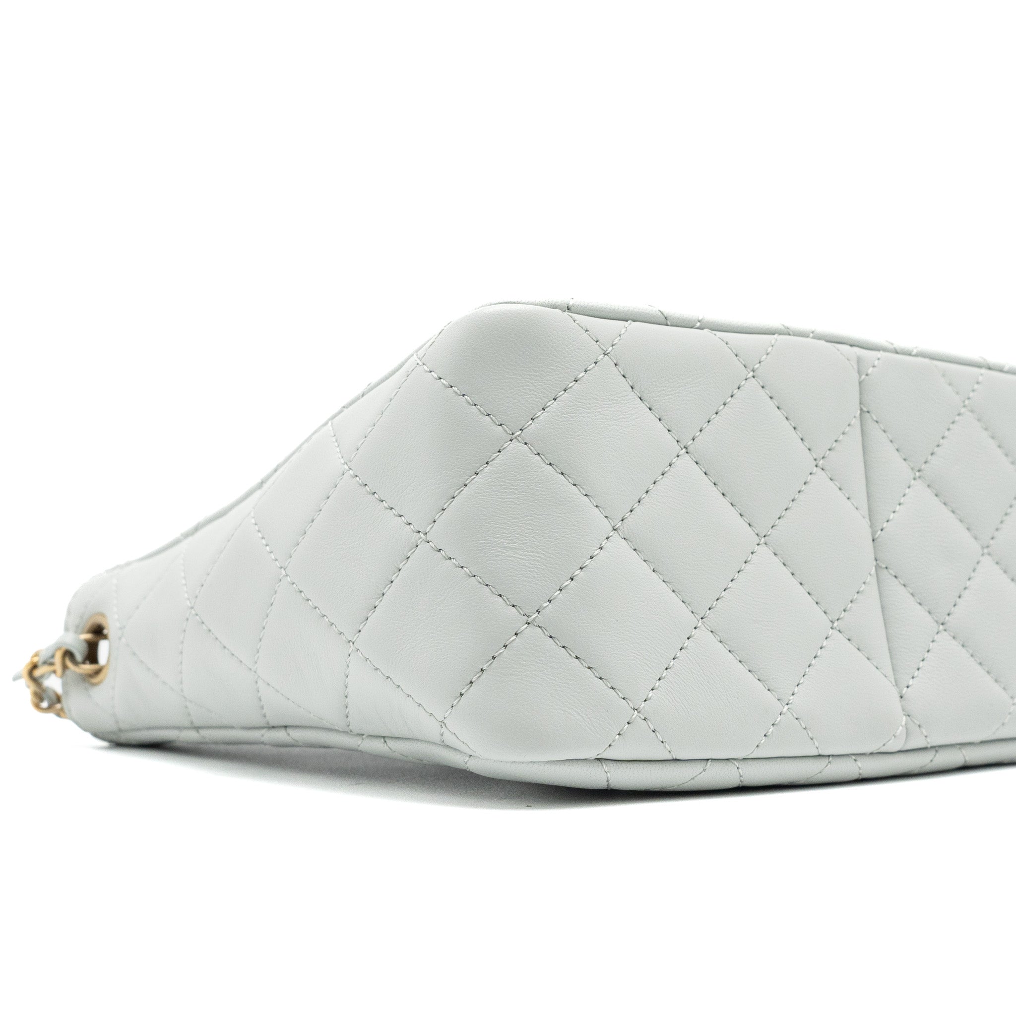 Chanel Pearl Crush Hobo Bag Lambskin Light Grey Brushed GHW (Microchip) - Image 10