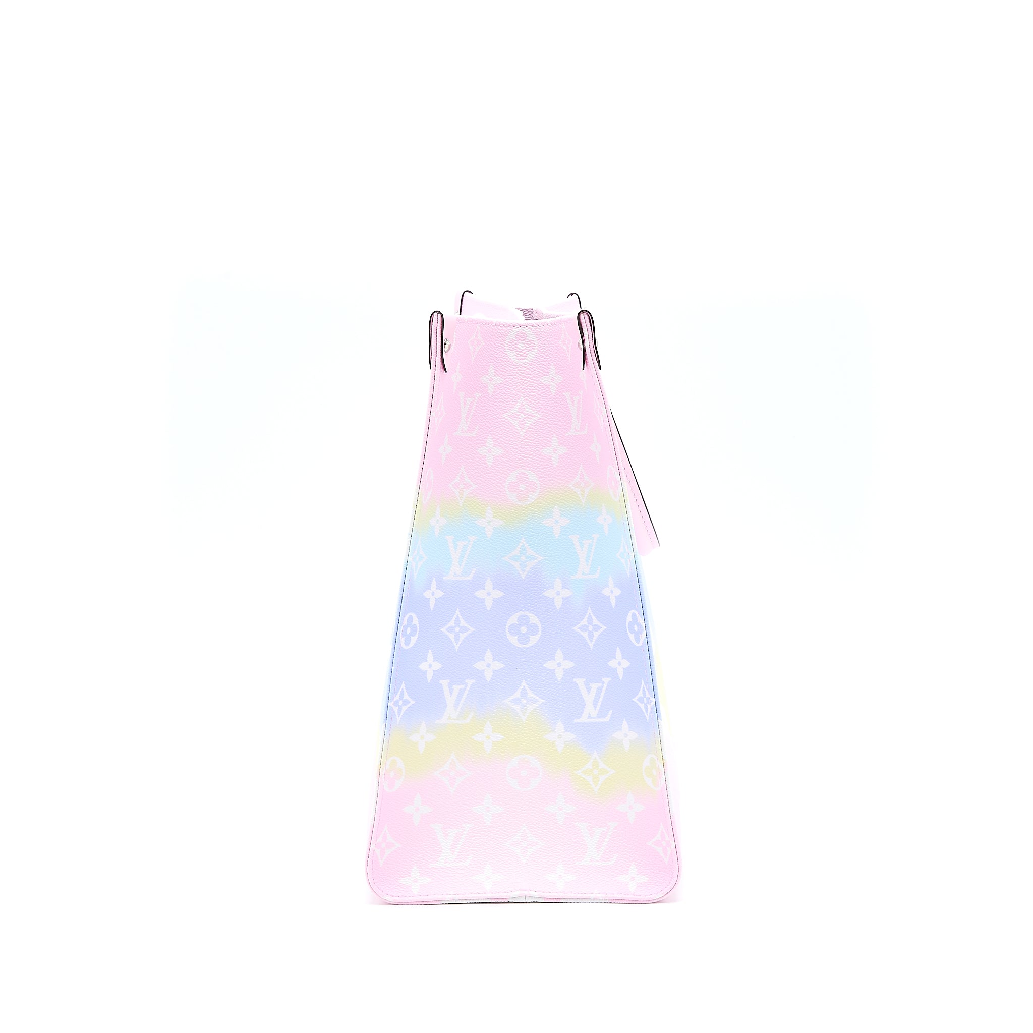 Louis Vuitton Escale OnTheGo GM Tote Bag Pastel Monogram Canvas SHW - Image 3
