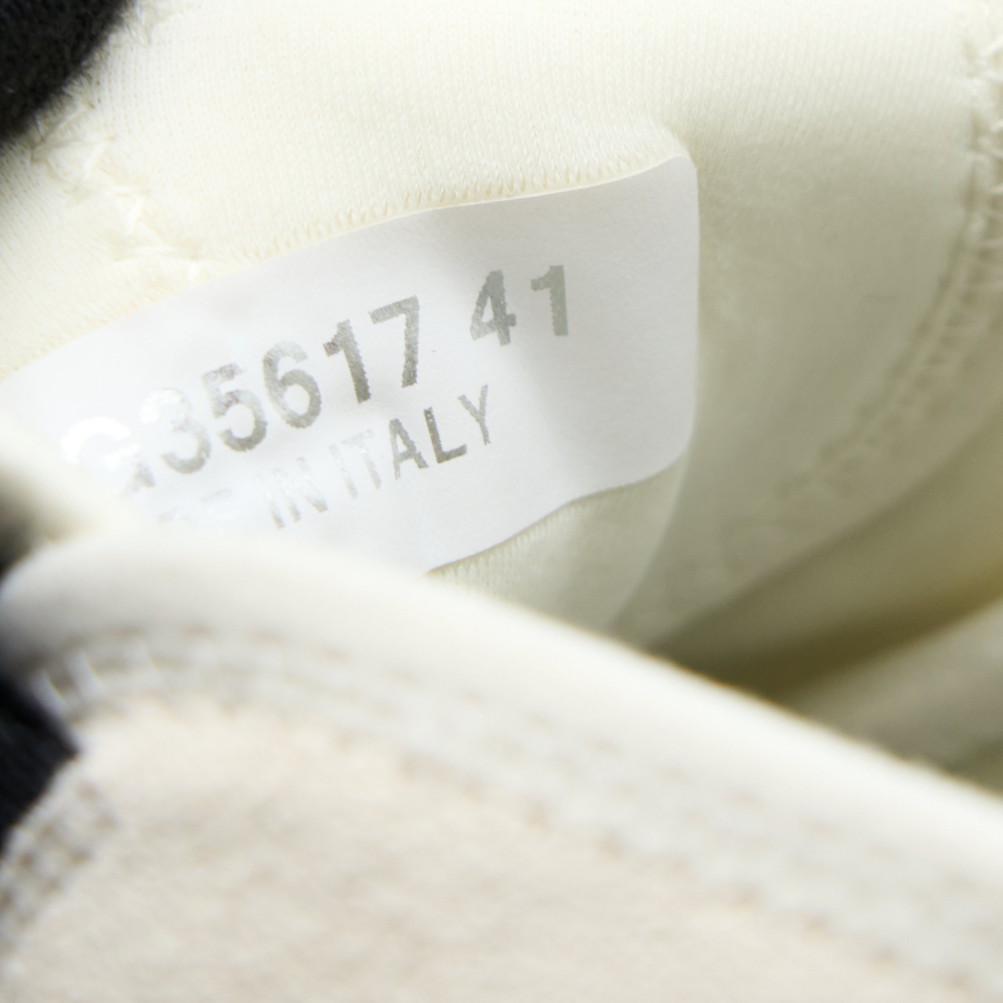 Chanel Size 41 Sport Trail Sneaker Suede/Calfskin White/Black GHW - Image 7