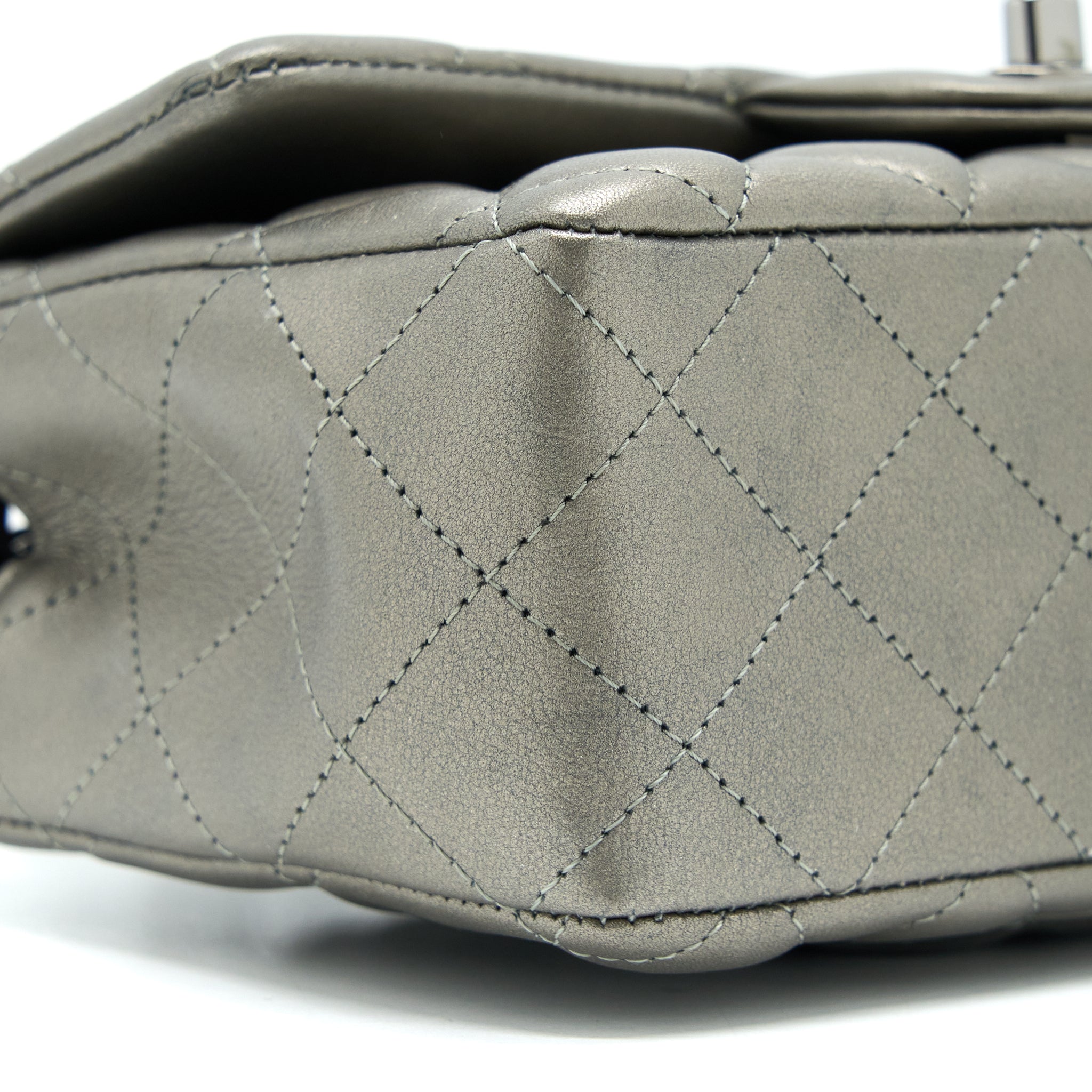 Chanel 21B Mini Rectangular Flap Bag Calfskin Metallic Silver with Shiny Ruthenium Hardware (Microchip) - Image 11